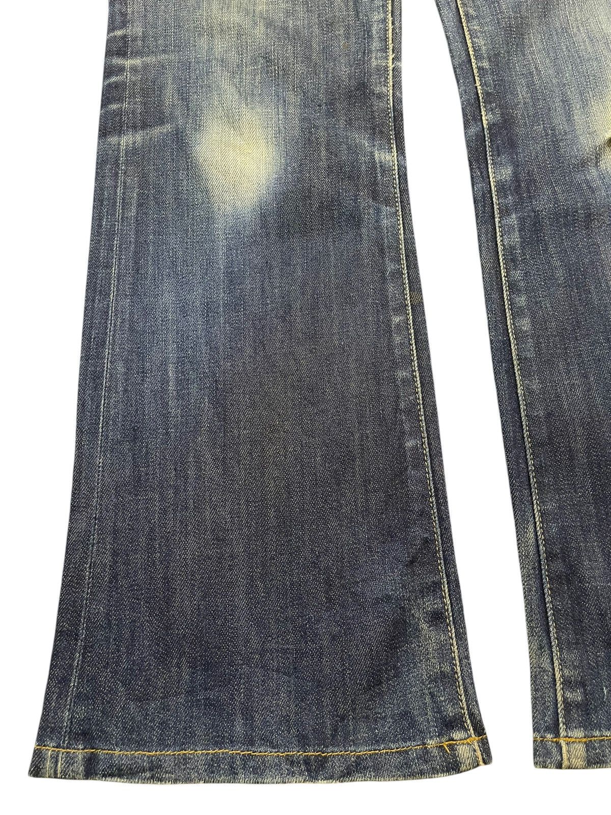 Uniqlo Vintage Japanese Uniqlo Faded Wash Distress Wide Leg Jeans Size US 31 - 7 Thumbnail
