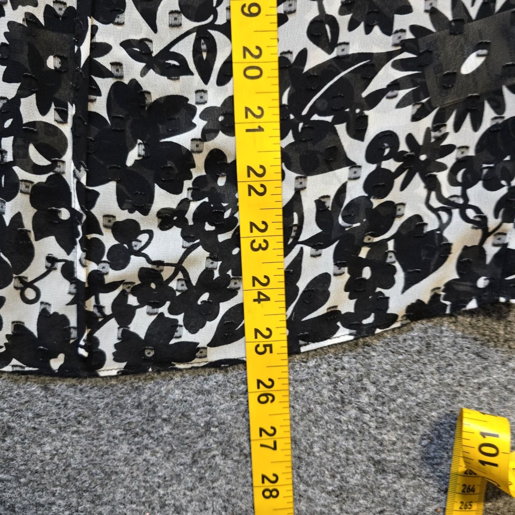 Boden Boden Top Women Size 6 Black White Floral Sheer Lightweight V Neck Casual Career Blouse Adults Womens Size M / US 6-8 / IT 42-44 - 6 Thumbnail