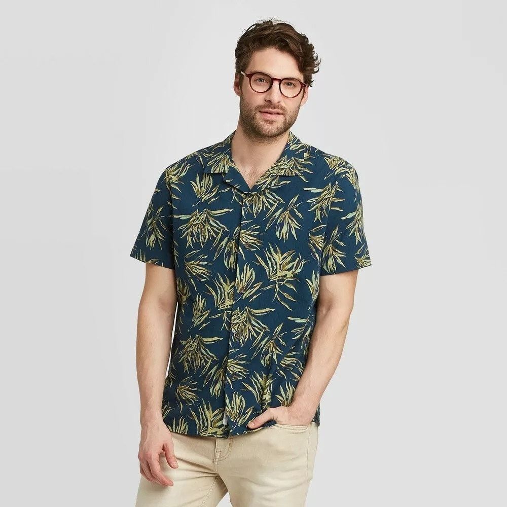 Dillard's Goodfellow & Co Men's Short Sleeve Seersucker Camp Shirt Size US S / EU 44-46 / 1 - 1 Thumbnail