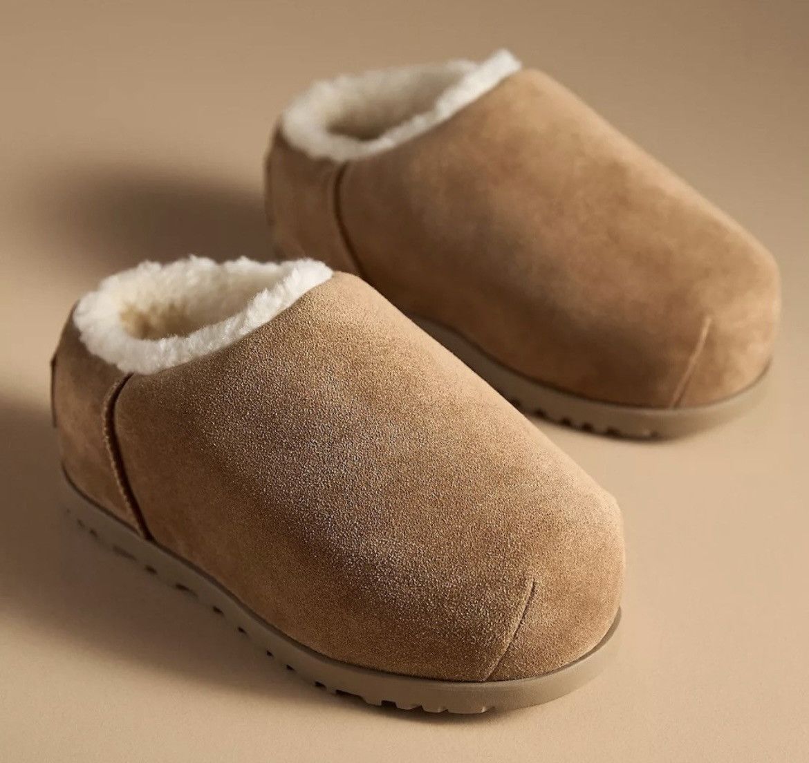 Ugg UGG® Pumped Slides size US 9 Size US 9 / IT 39 - 2 Thumbnail
