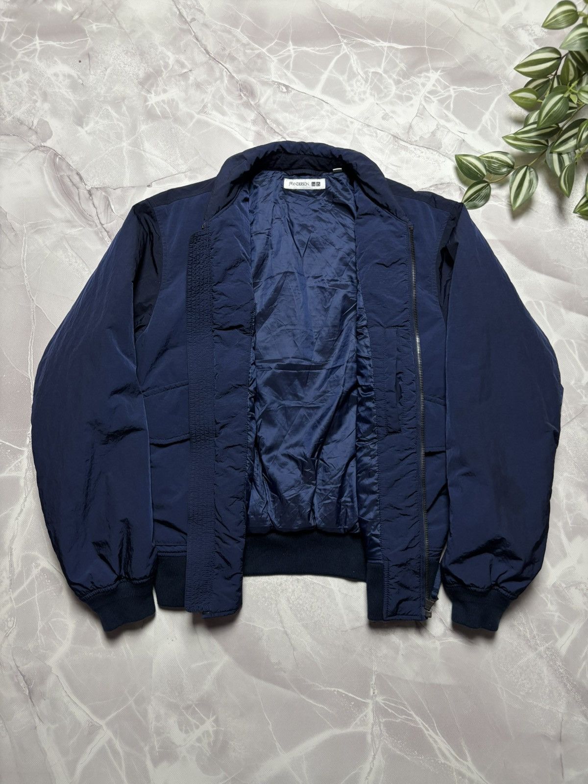 JW Anderson × Uniqlo JW ANDERSON x UNIQLO Nylon MA-2 Bomber Jacket Padded Mens XS Size US XS / EU 42 / 0 - 13 Thumbnail