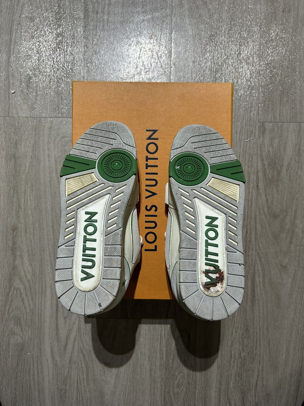 Louis Vuitton Louis vuitton trainer strap green white sail Size US 8 / EU 41 - 10 Thumbnail