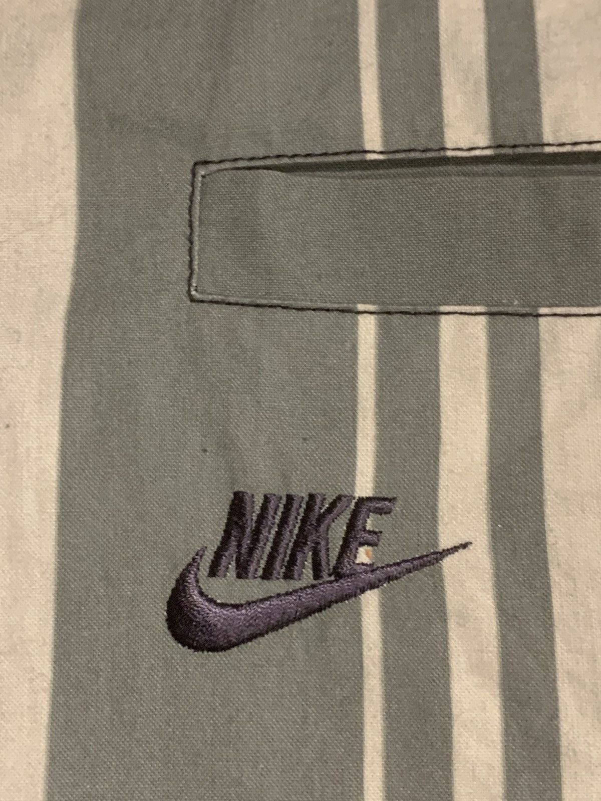 Vintage VINTAGE 1994 NIKE ZIP UP VARSITY TEE Size US M / EU 48-50 / 2 - 6 Thumbnail