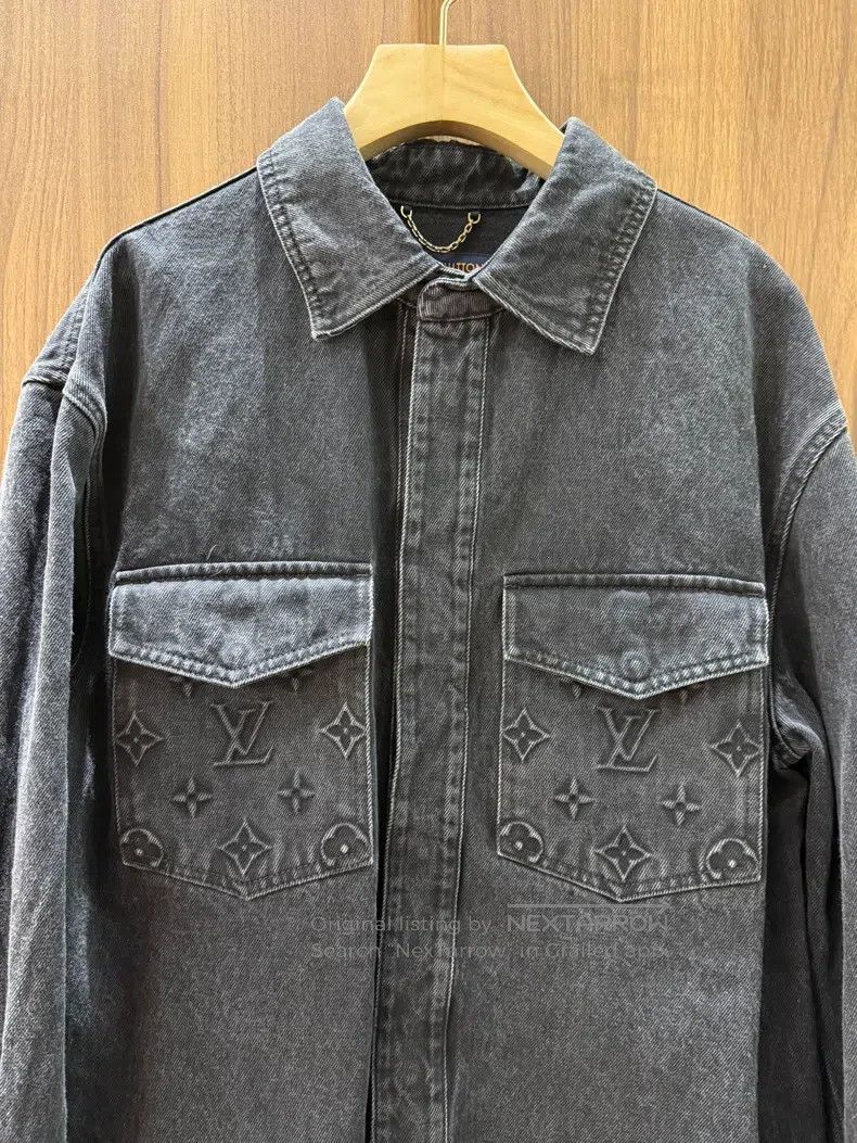Louis Vuitton Louis Vuitton Embossed logo denim jacket Size US L / EU 52-54 / 3 - 3 Thumbnail