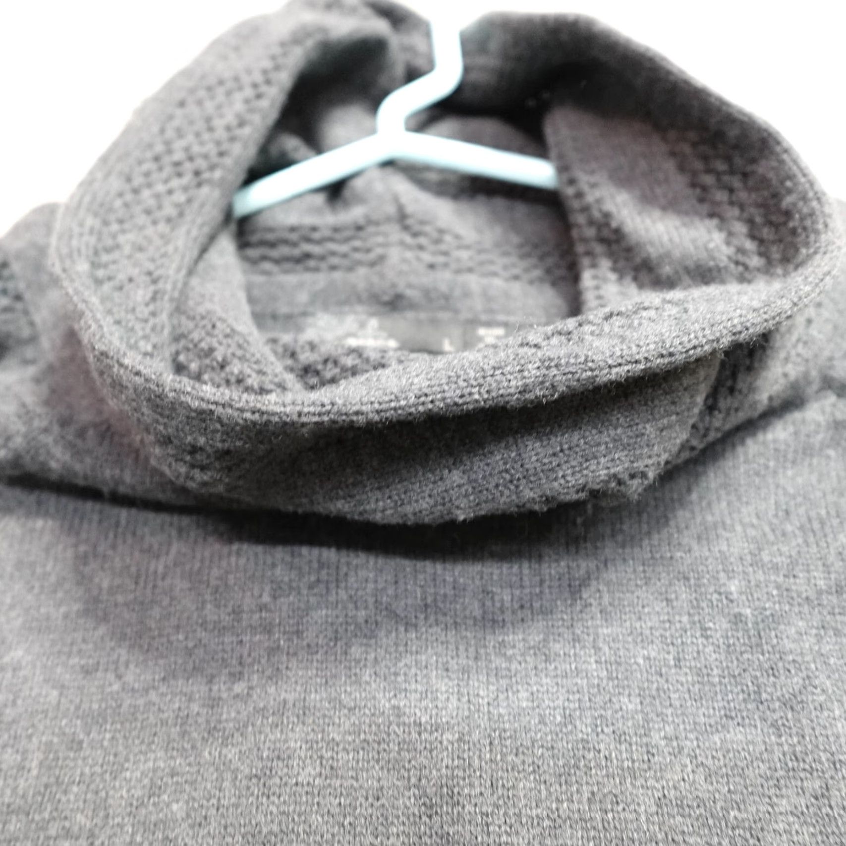 Prana prAna Women Sweater L Gray Cotton Wool Blend Cable-Knit Long Sleeve V-neck/ Cowl Neck Pockets Pullover Regular Knit Dress - Note: Avoid extra. Size L / US 10 / IT 46 - 4 Thumbnail