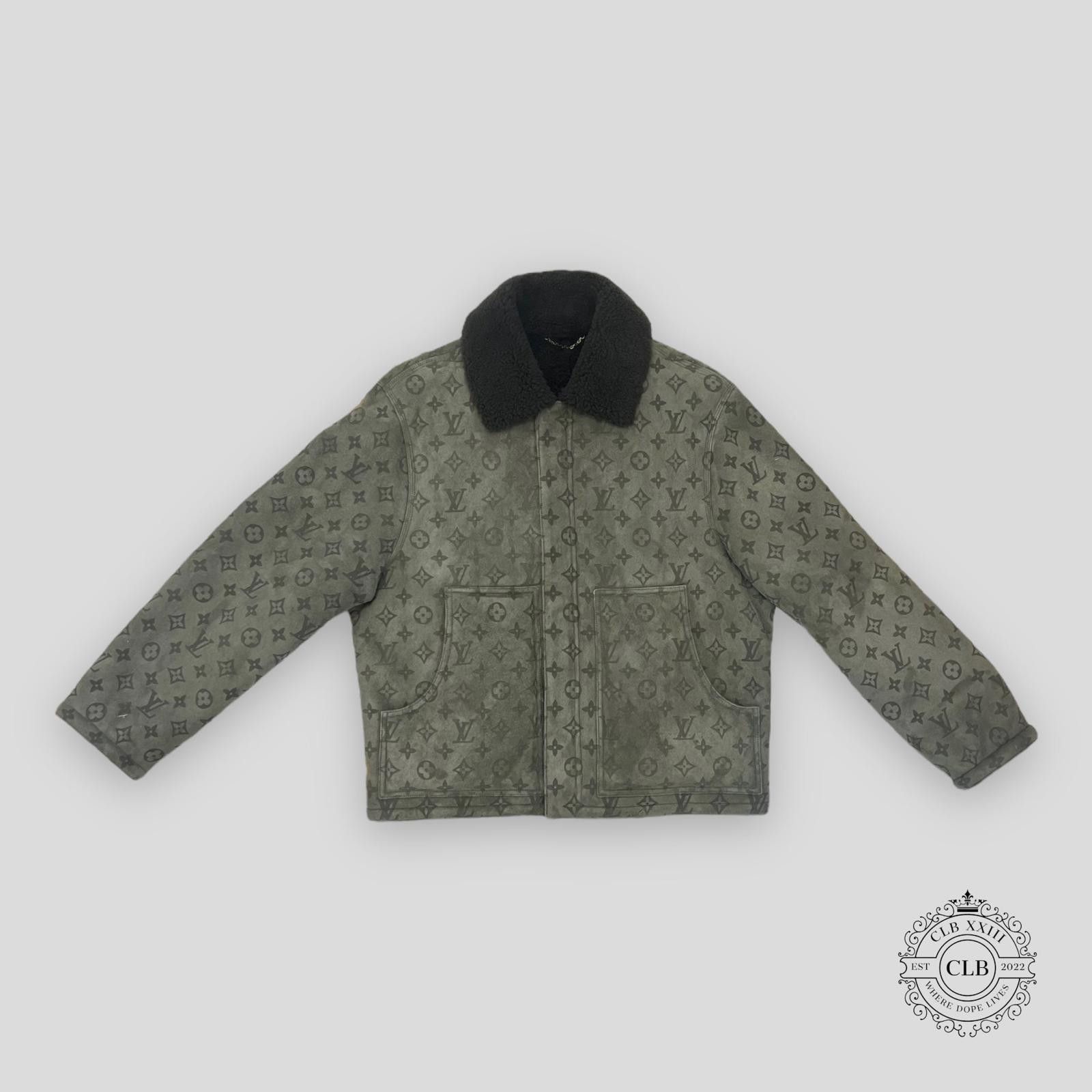 Louis Vuitton LOUIS VUITTON LVSE MONOGRAM SHEARLING BLOUSON - KHAKI Size US L / EU 52-54 / 3 - 1 Thumbnail