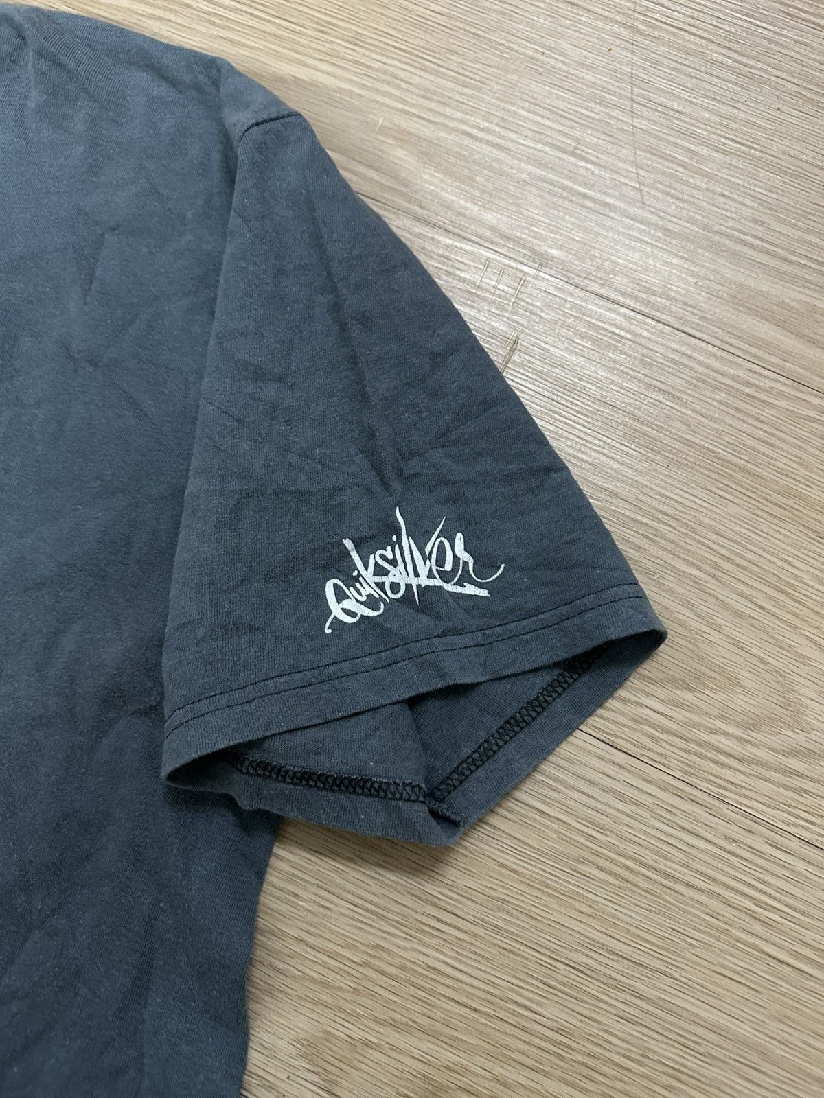 Beauty Beast × Quiksilver × Vintage Rare And Beautiful Vintage Quiksilver Tee Size US XL / EU 56 / 4 - 5 Thumbnail