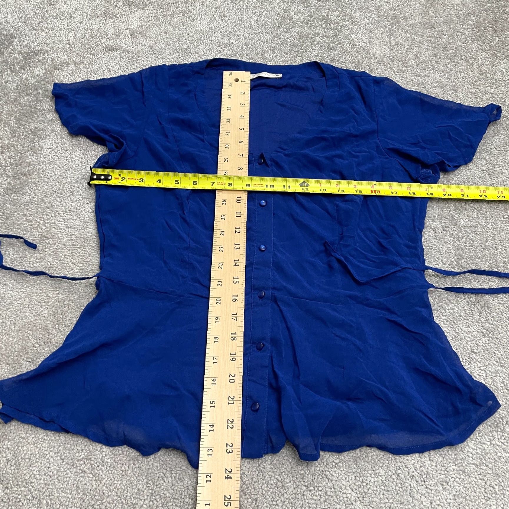 Vintage Unbranded Blouse Shirt Womens 14 Blue Chiffon Short Sleeve Button Down V-Neck Belted Peplum Casual Size S / US 4 / IT 40 - 7 Thumbnail