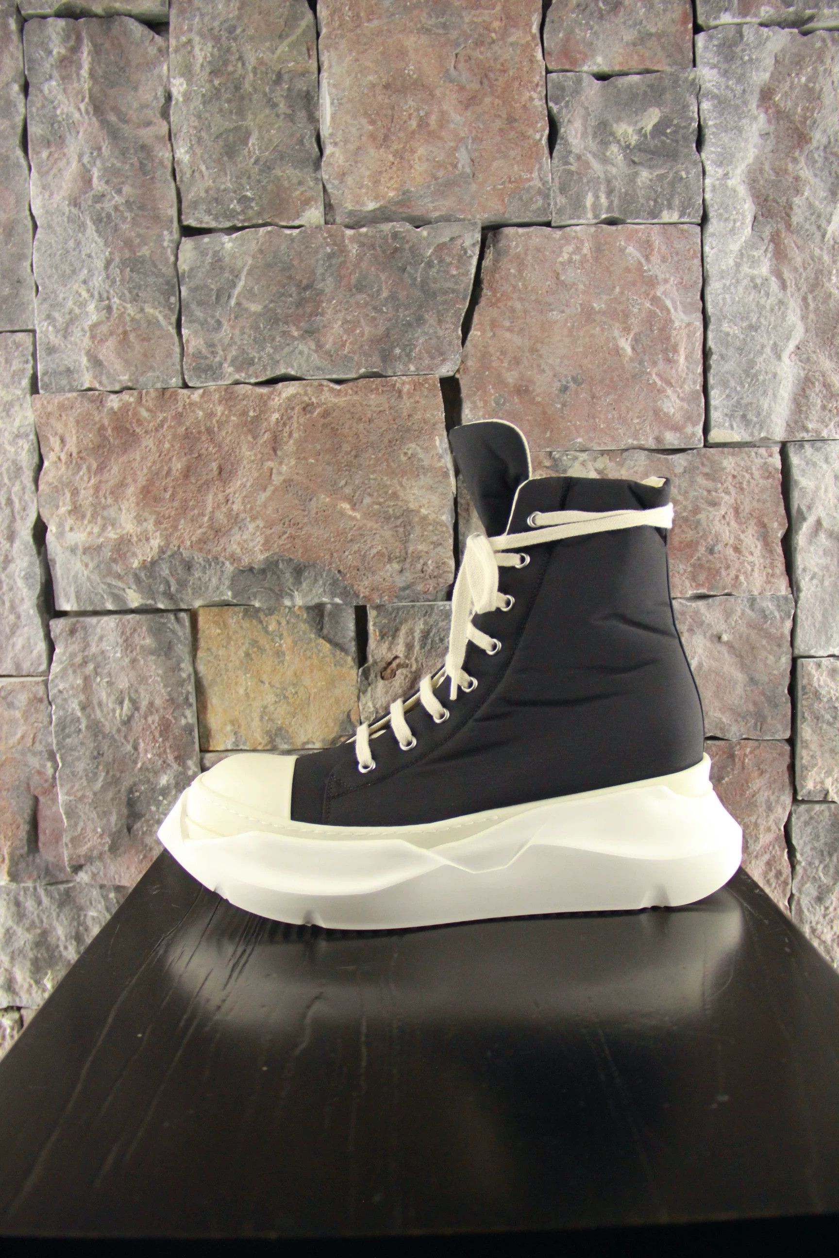 Rick Owens Rick Owens White Hitop Sneakers Men 8 Size US 8 / EU 41 - 1 Thumbnail