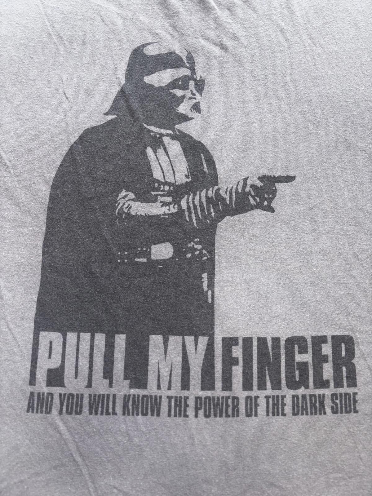 Star Wars Darth Vader 'Pull My Finger' Graphic T-Shirt Size US M / EU 48-50 / 2 - 2 Thumbnail