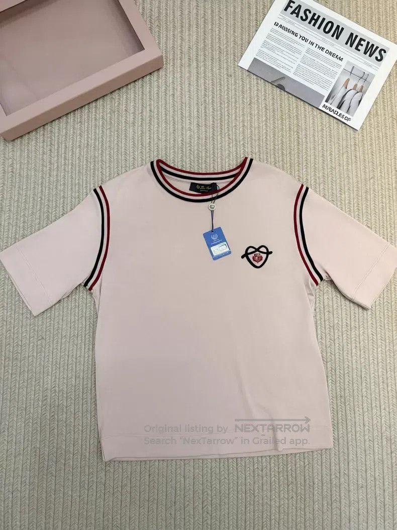 Loro Piana Loro Piana Short-Sleeve Heart Logo Size M / US 6-8 / IT 42-44 - 1 Thumbnail