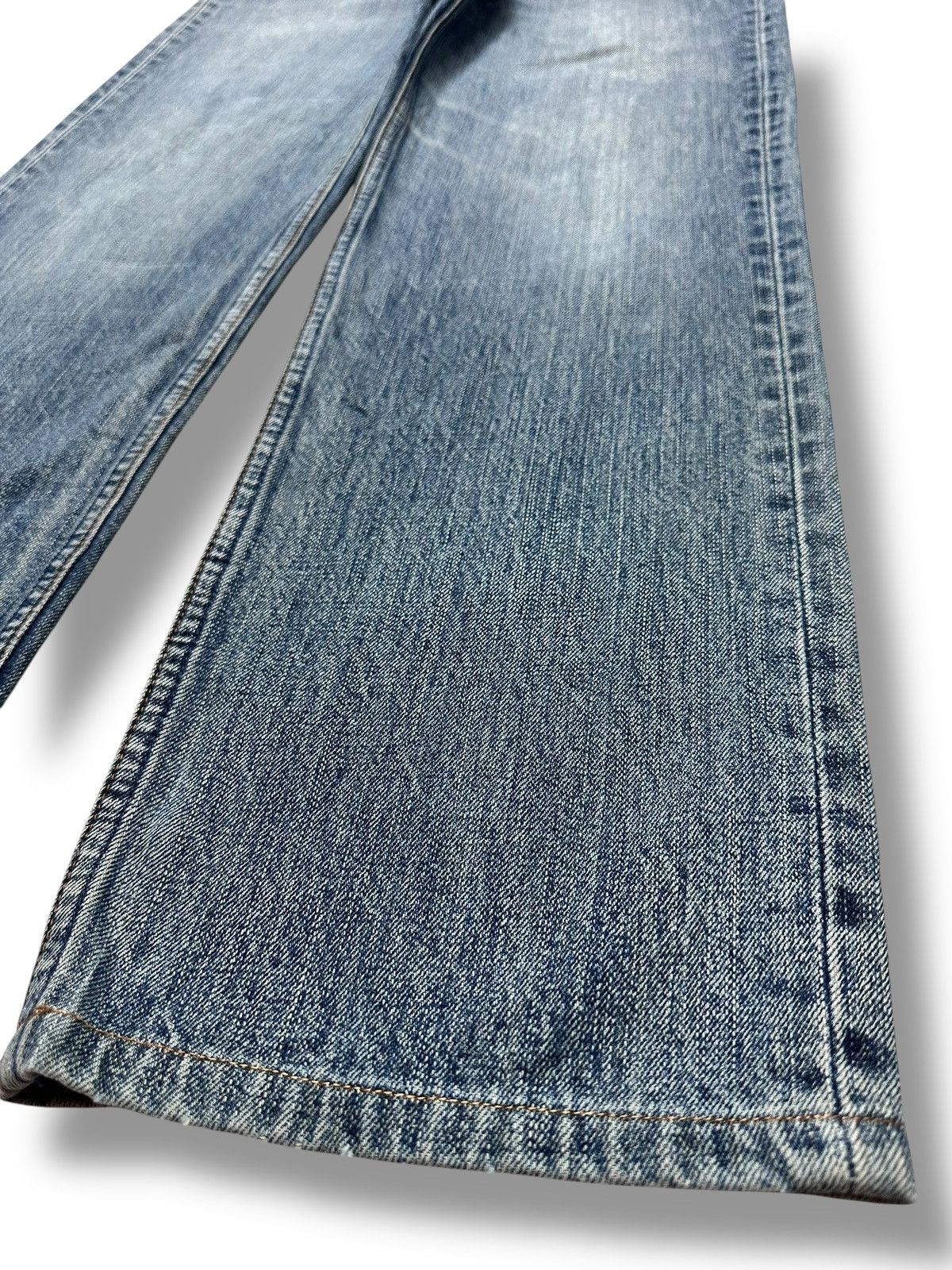 Levi's Levi's 502 Regular Fit With a Tapered Leg Faded & BlueWash Size US 31 - 17 Thumbnail