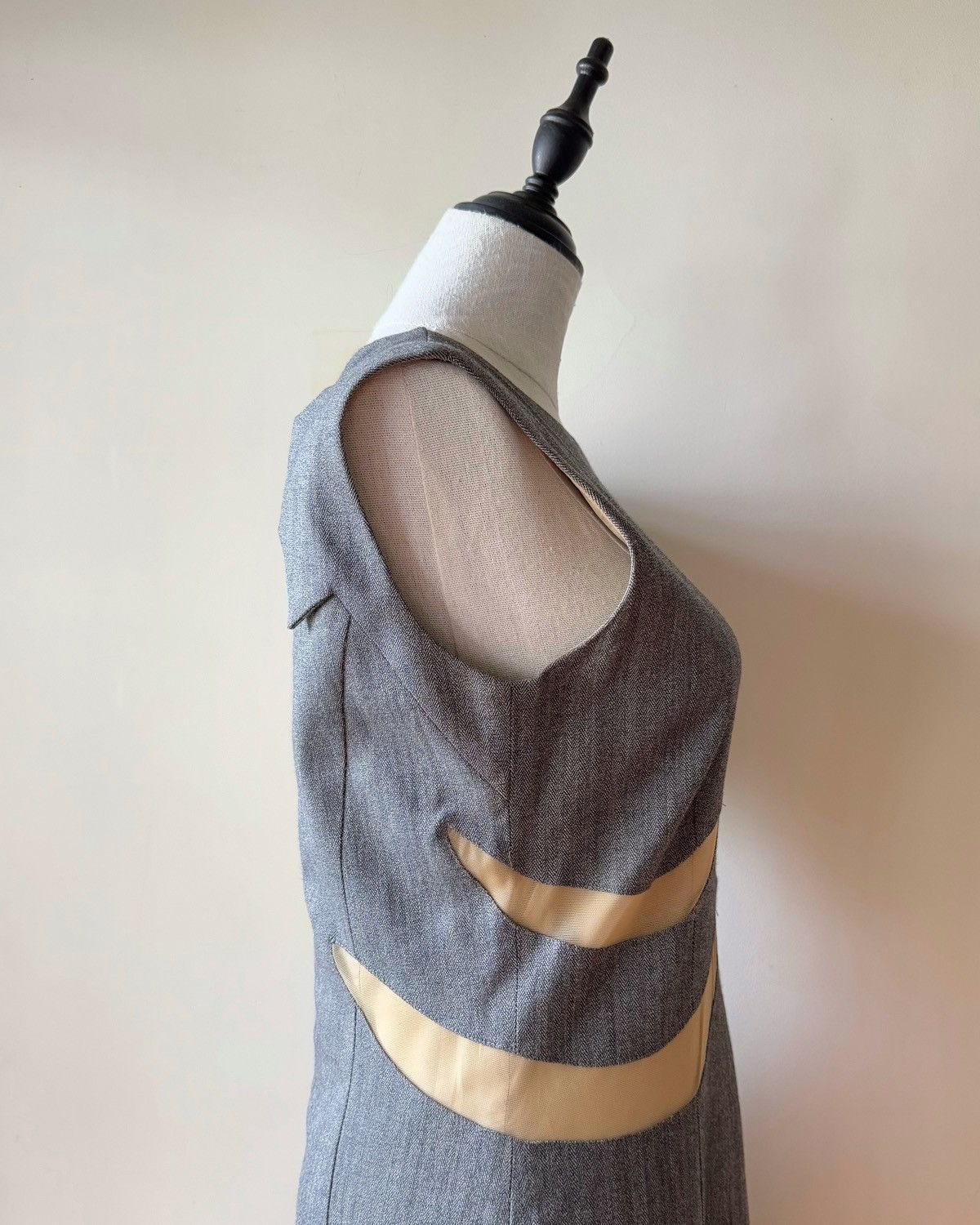 Alexander McQueen Alexander McQueen AW98 Slashed Sheer Panels Wool Maxi Dress Size M / US 6-8 / IT 42-44 - 12 Thumbnail