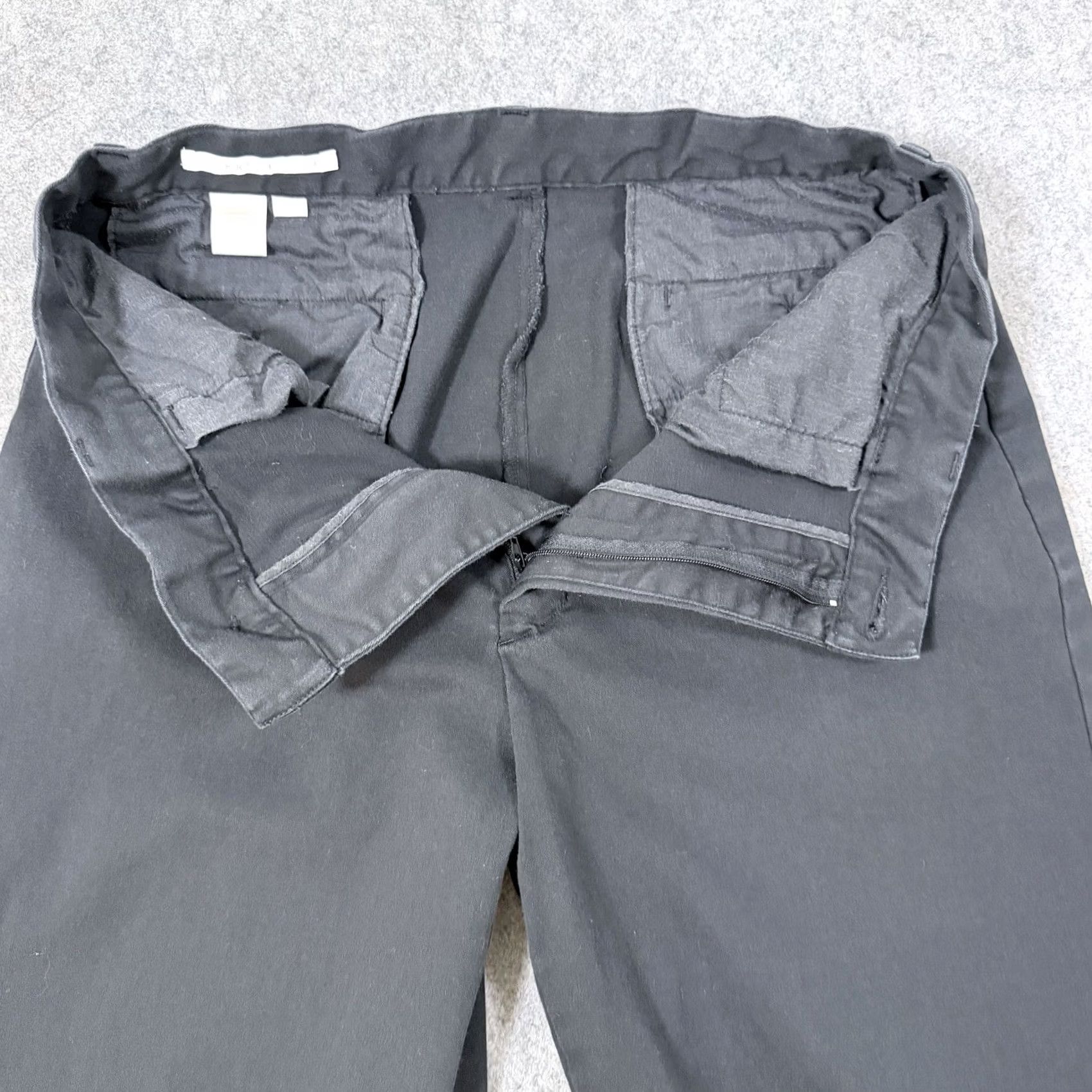 Perry Ellis Perry Ellis Casual Chino Pants Mens Size 36 Regular Black 33.5x29.25 Flat Front Pockets 90s City Preppy USA Modern Western Wedding Workwear Standards Size US 36 / EU 52 - 4 Thumbnail