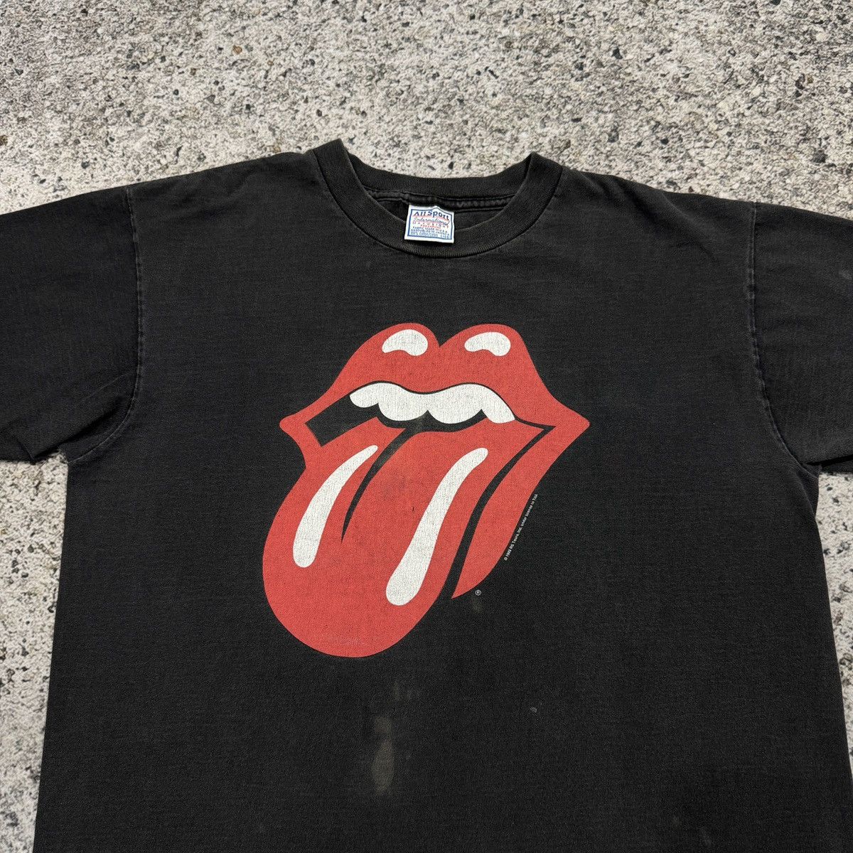 Band Tees 1999 Thrashed Faded Rolling Stones No Security Tour Tee Size US L / EU 52-54 / 3 - 5 Thumbnail