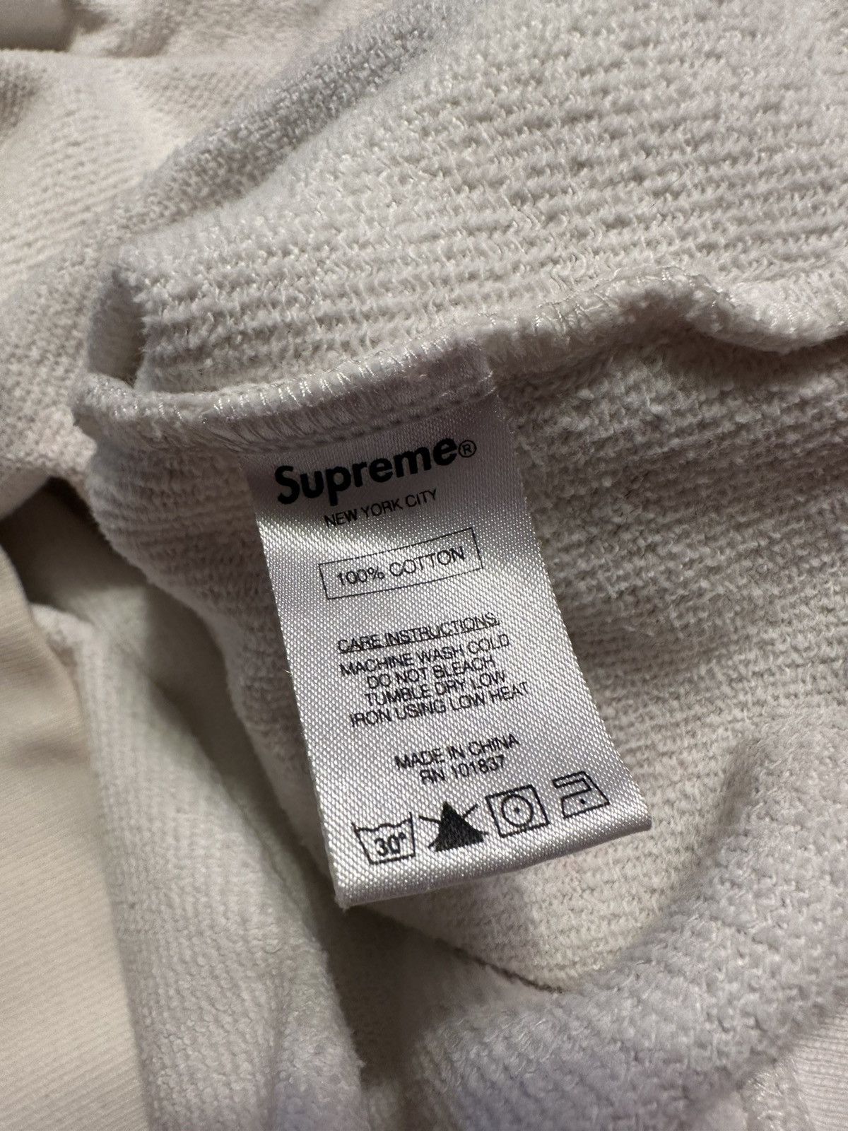 Supreme Mark Gonzales Butterfly Hoodie Size US M / EU 48-50 / 2 - 10 Thumbnail