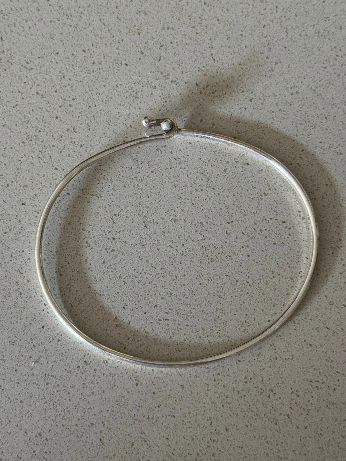 Designer James Avery 925 Hook And Eye Bangle Charm Bracelet Size ONE SIZE - 1 Thumbnail