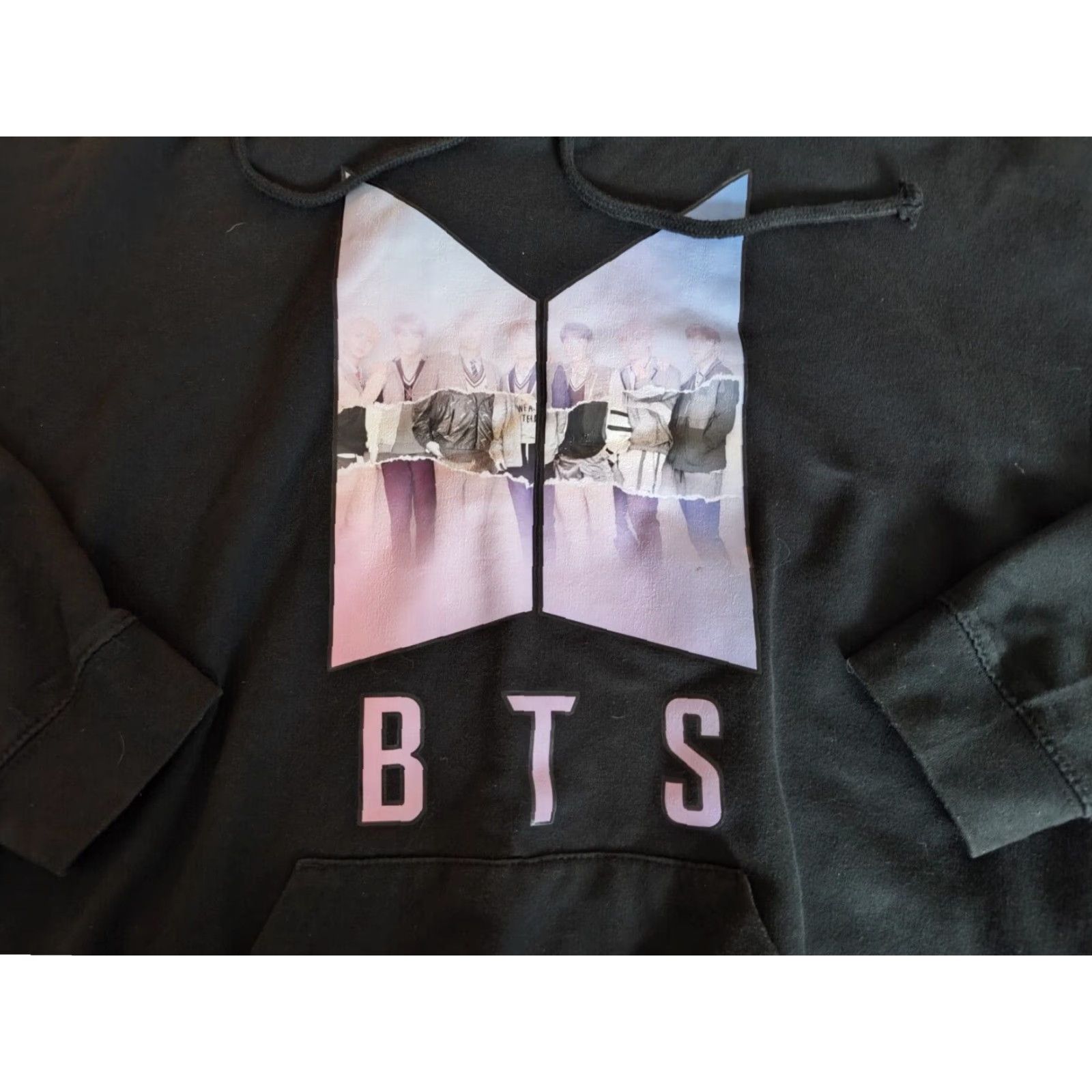 Vintage Pacific & Co. BTS K-Pop Boy Band Hoodie Unisex Adults L Gray Graphic Print Pullover Hooded Sweatshirt Size US L / EU 52-54 / 3 - 4 Thumbnail