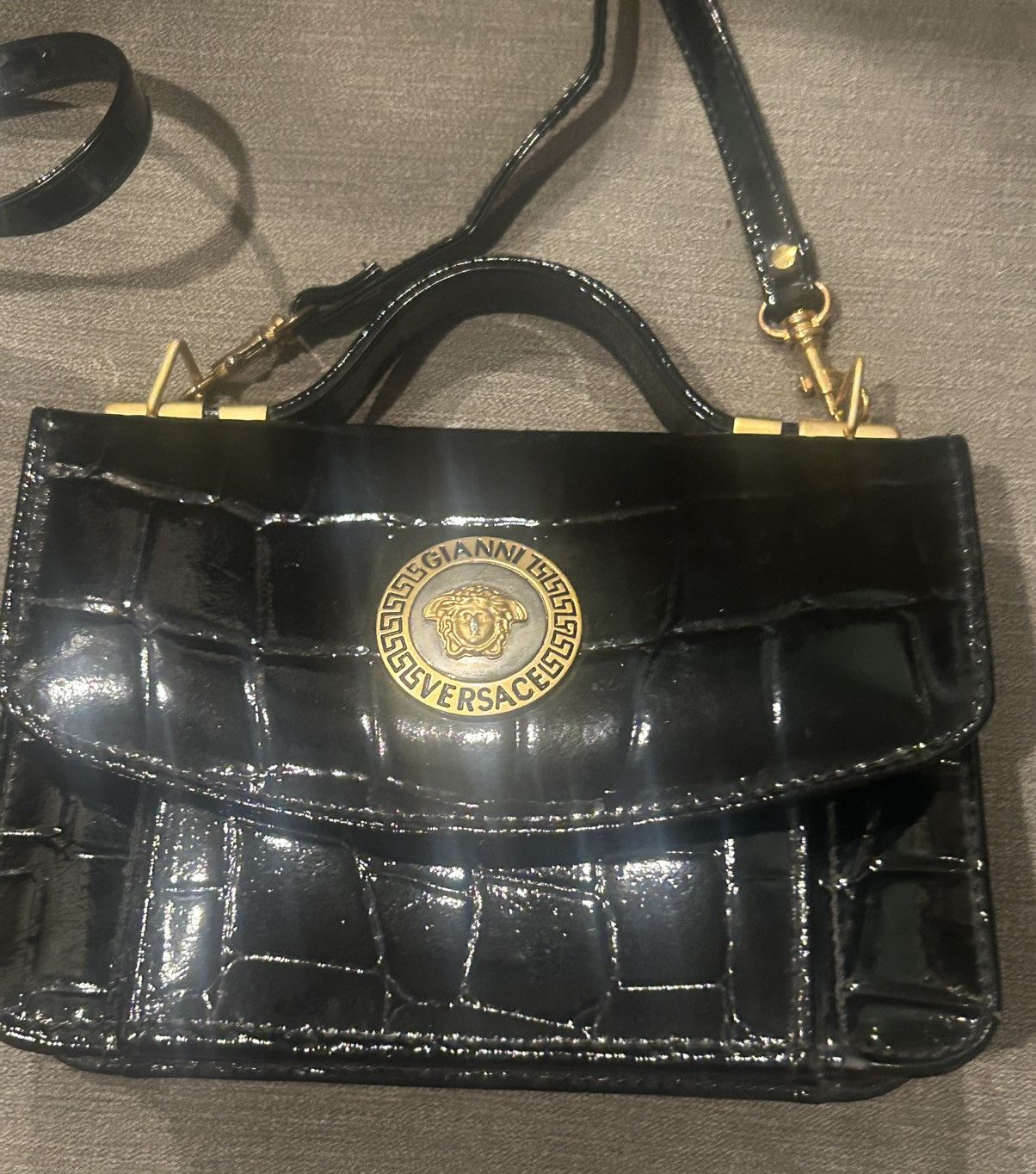 Versace Gianni Versace Medusa Patent Croc Embossed Clutch Size ONE SIZE - 15 Thumbnail