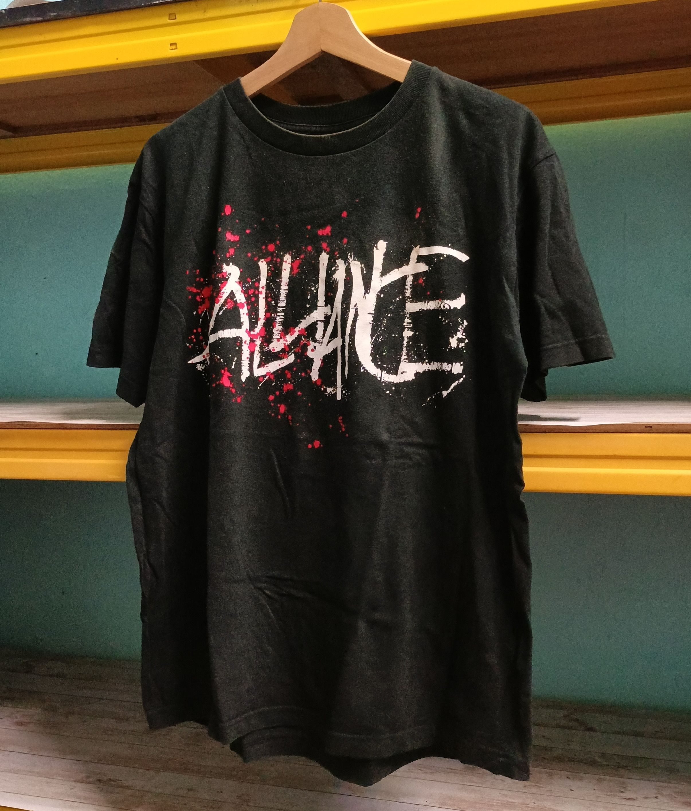 Band Tees LAST ALLIANCE Band Tshirts Size US L / EU 52-54 / 3 - 3 Thumbnail