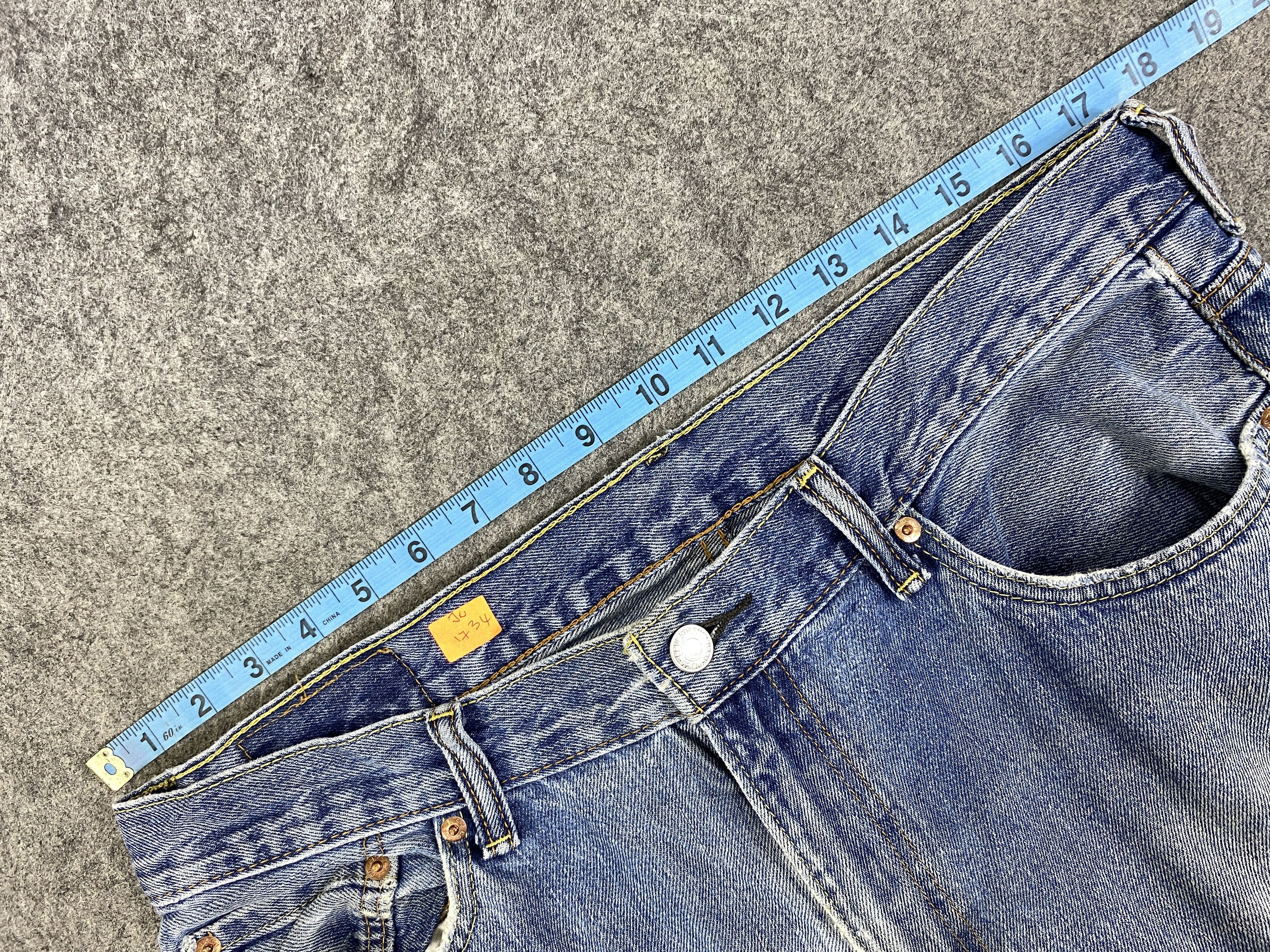 Levi's Dirty Blue Vintage Levi's 550 Jeans 35x34 Denim -JN1734 Size US 35 - 5 Thumbnail