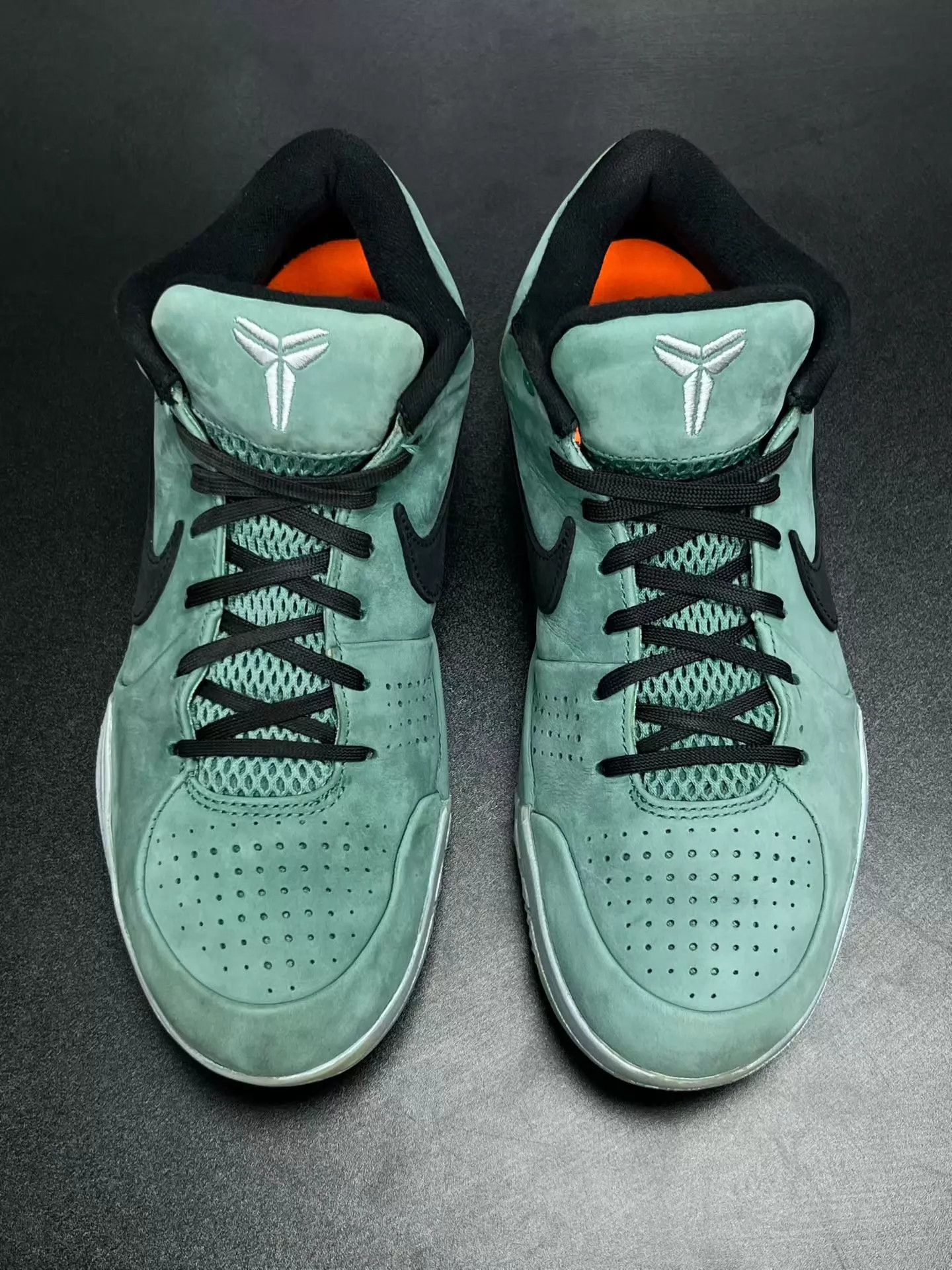 Nike Kobe ZK4 Father's Day Green 42.5 Worn Size US 9.5 / EU 42-43 - 3 Thumbnail