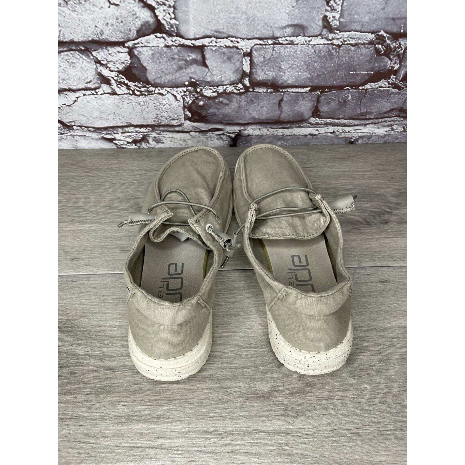 Other Hey Dude Wendy Grey Canvas Fabric Lace Lightweight Sneakers Size US 7 / IT 37 - 5 Thumbnail