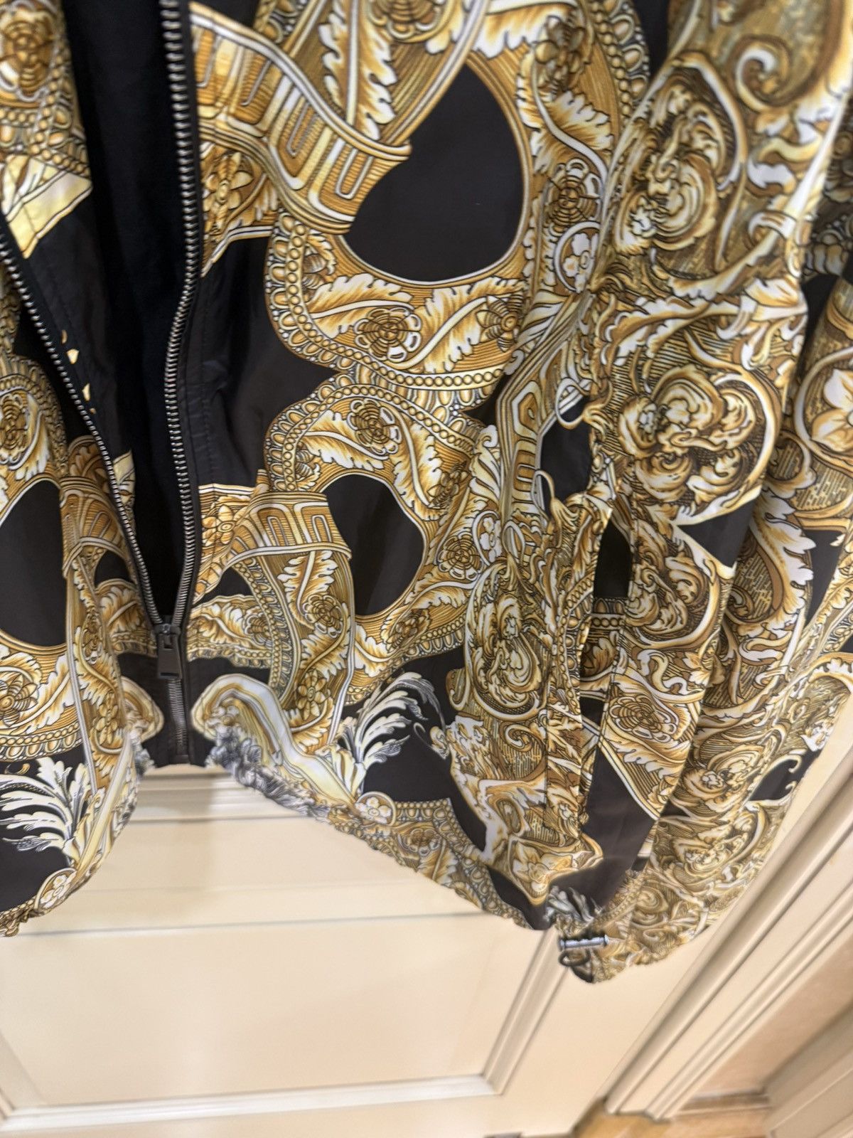 Versace Baroque print hooded jacket size48 Size US M / EU 48-50 / 2 - 18 Thumbnail