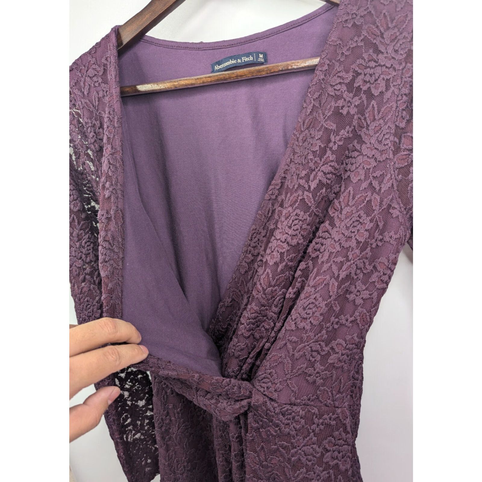 Abercrombie & Fitch Abercrombie & Fitch Purple Lace Dress Women Size Medium Long Sleeve V-Neck Wrap Dress A-Line Mini Casual Party/Cocktail Womens Size M / US 6-8 / IT 42-44 - 4 Thumbnail