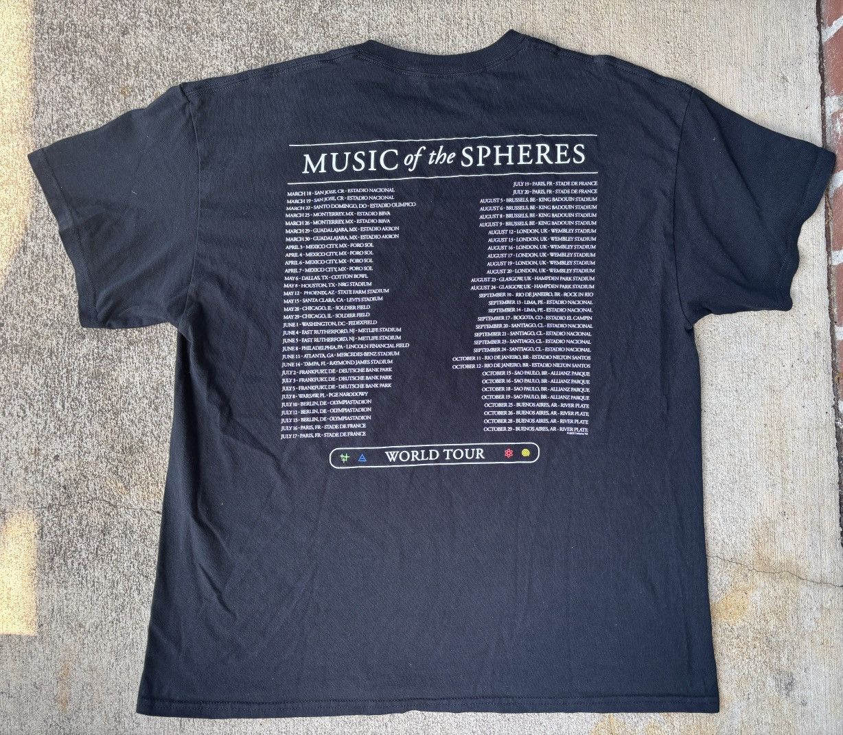 Band Tees Coldplay music of spheres official band tee Size US L / EU 52-54 / 3 - 2 Thumbnail