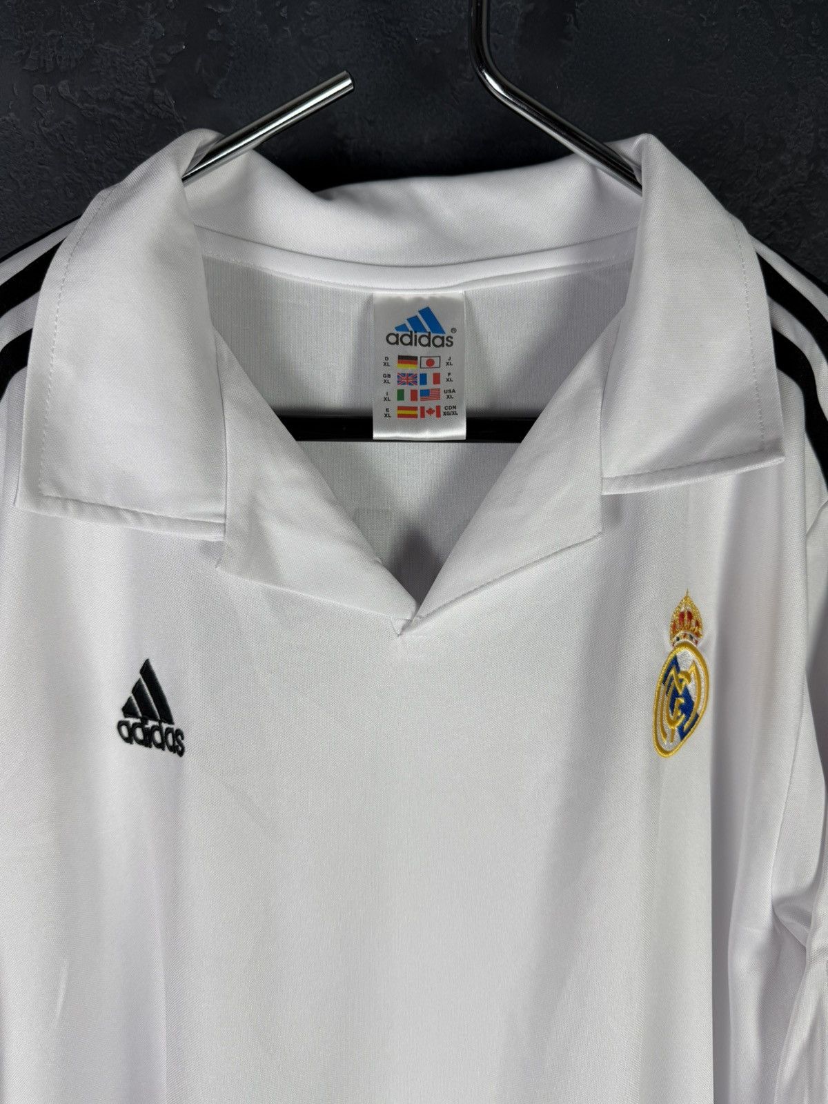 Adidas Zidane Real Madrid 2002 Longsleeve Football Tee Shirt Size US XL / EU 56 / 4 - 5 Thumbnail