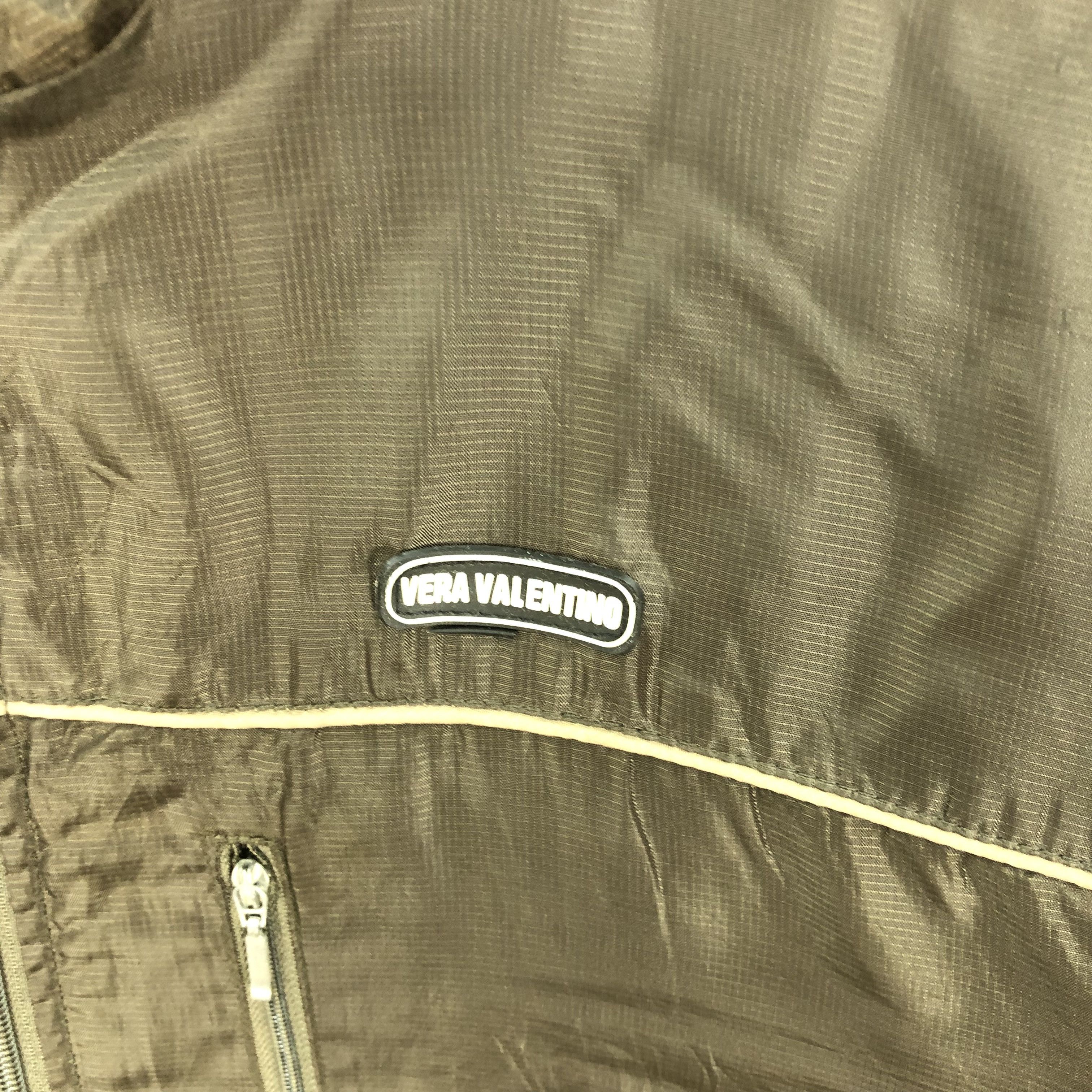 Japanese Brand × Vintage Vintage Vera Valentino Zipper Windbreaker Nylon Jacket Size US L / EU 52-54 / 3 - 5 Thumbnail