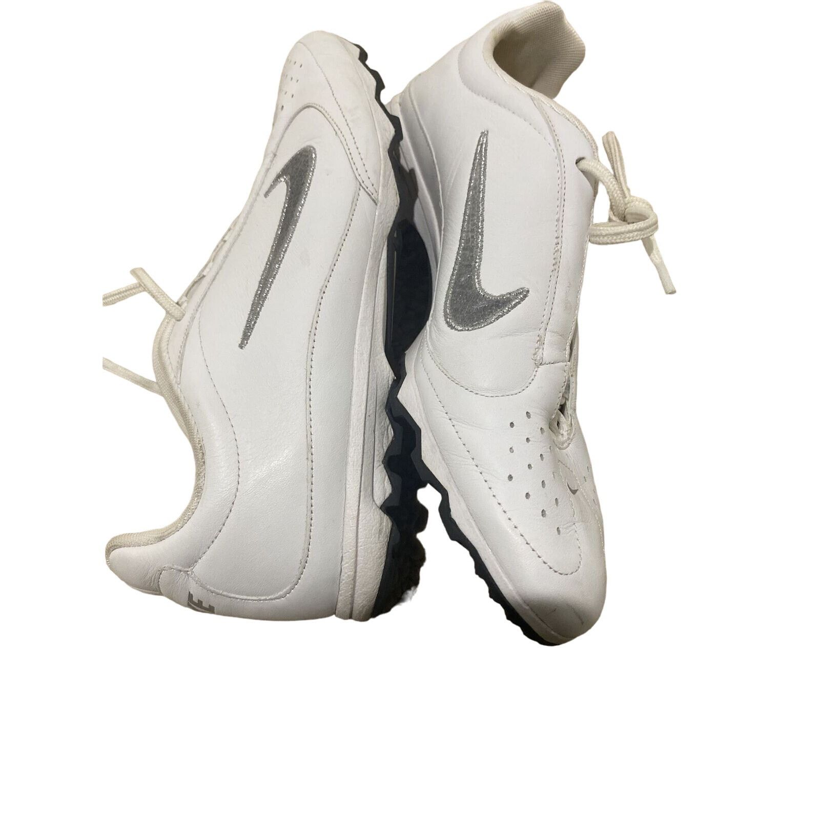 Nike Nike WMN 8 Turf Flats Athletic Running Shoes314048-103 White Size US 8 / IT 38 - 1 Thumbnail