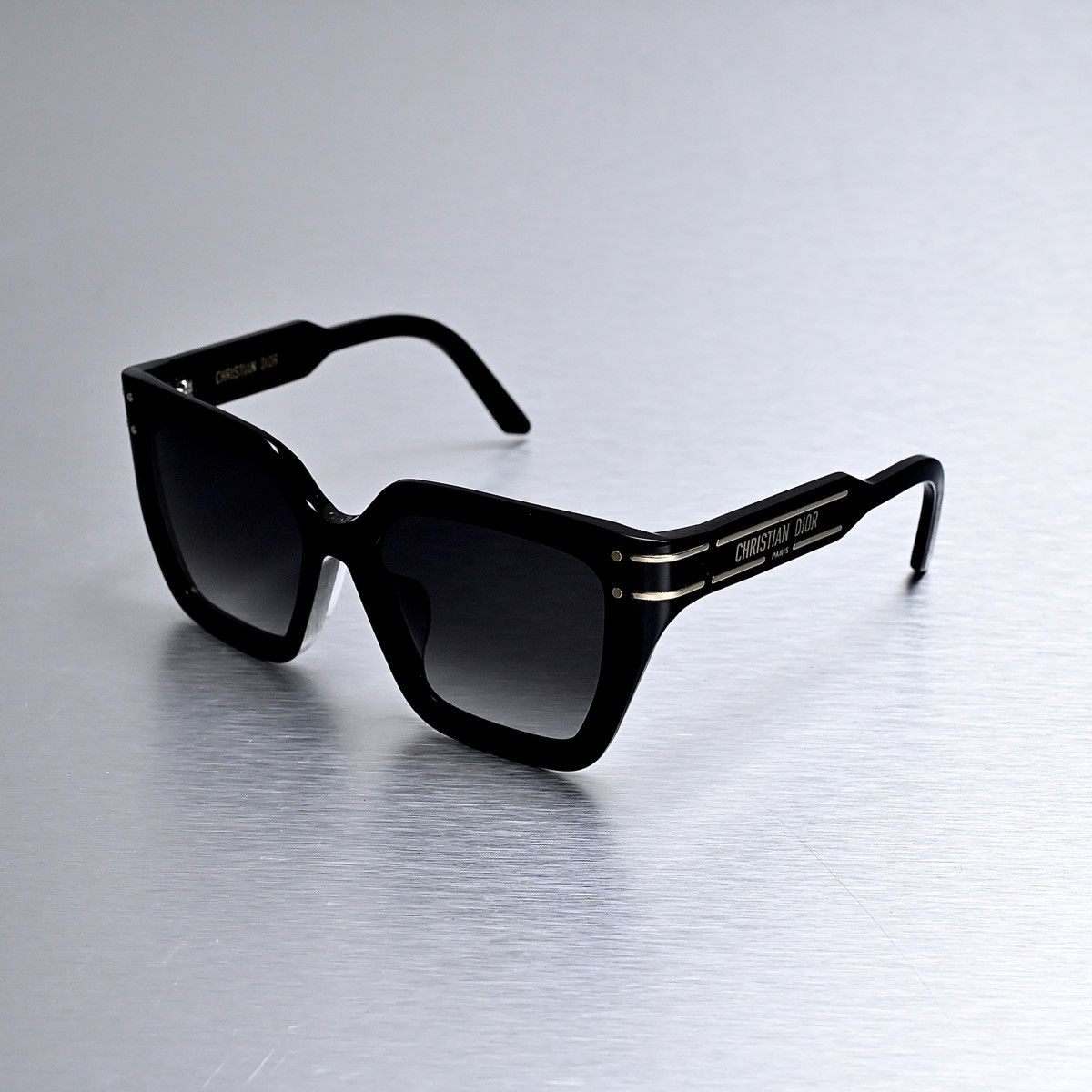 Dior DIOR DIORSIGNATURE S10F SUNGLASSES Size ONE SIZE - 1 Thumbnail