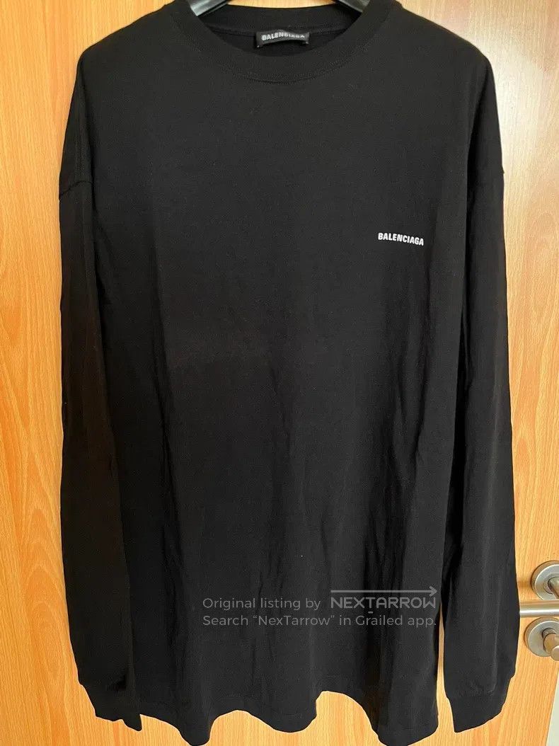 Balenciaga Balenciaga Original small logo long sleeve T-shirt Size US S / EU 44-46 / 1 - 1 Thumbnail