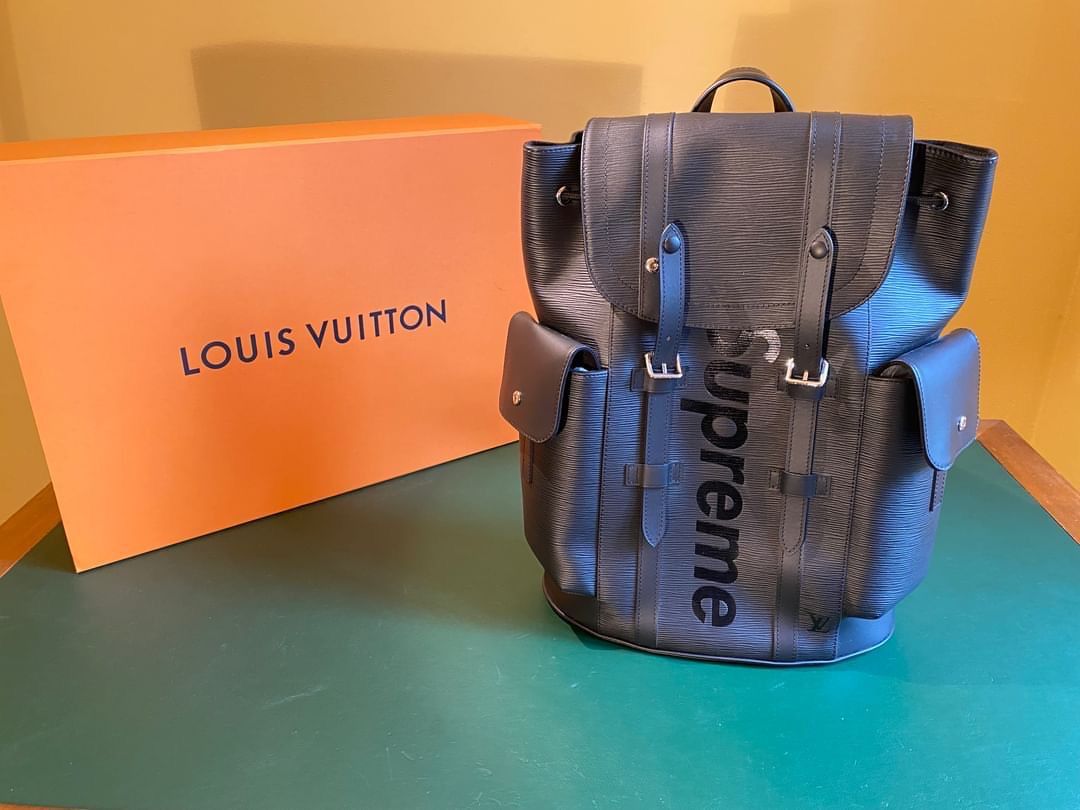 Pre-owned Louis Vuitton X Supreme Cc000018  Christopher Backpack Black