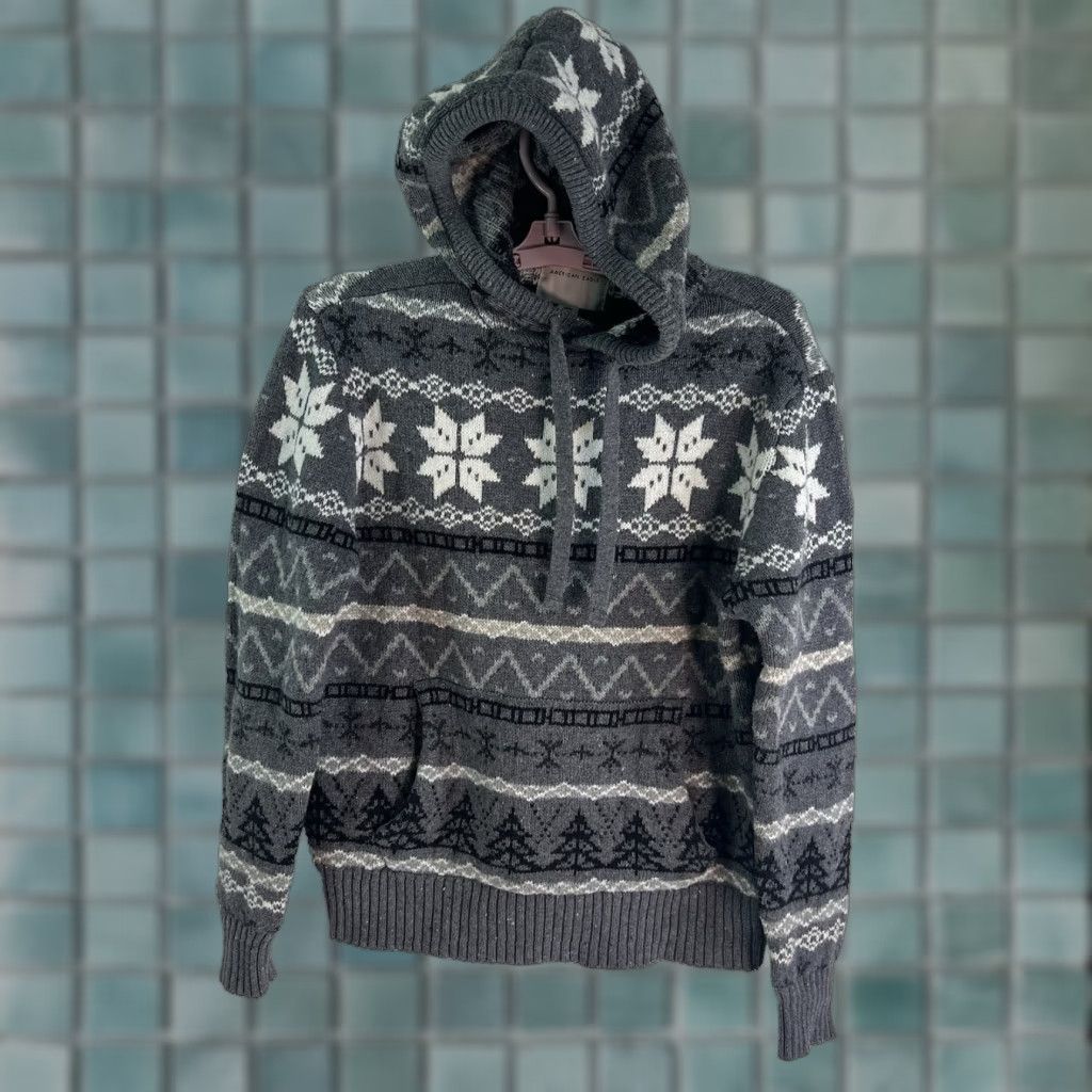 American Eagle Outfitters VINTAGE American Eagle Outfitters Winter Wonderland Knit Pullover Hooded Sweater Womens Size S Gray Size S / US 4 / IT 40 - 1 Thumbnail