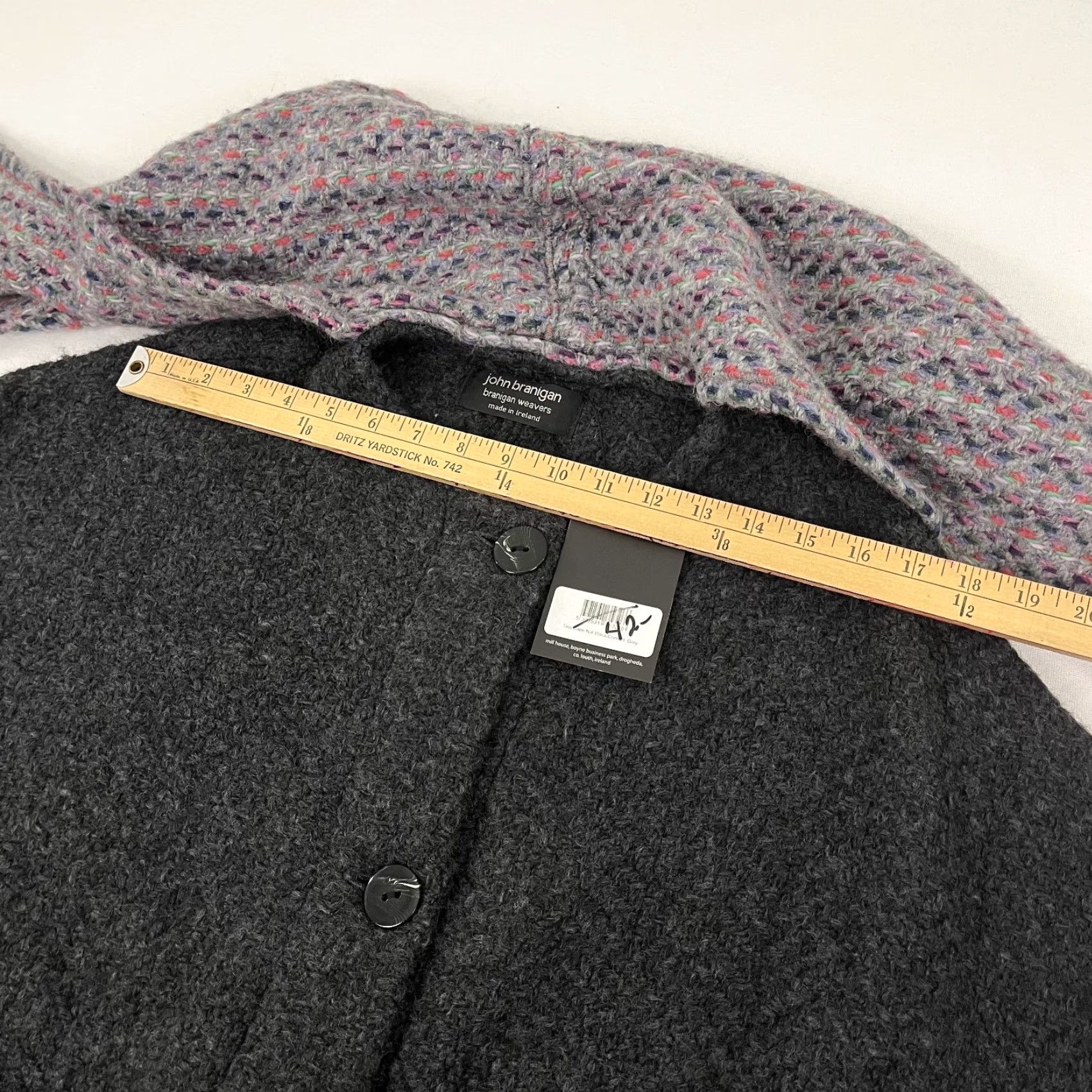 Vintage John Branigan Weavers Tina Cape W/ Scarf Adult OS Gray Wool Blend Slow Fashion Cape Unisex Adults Regular Knit Wool Size ONE SIZE - 5 Thumbnail