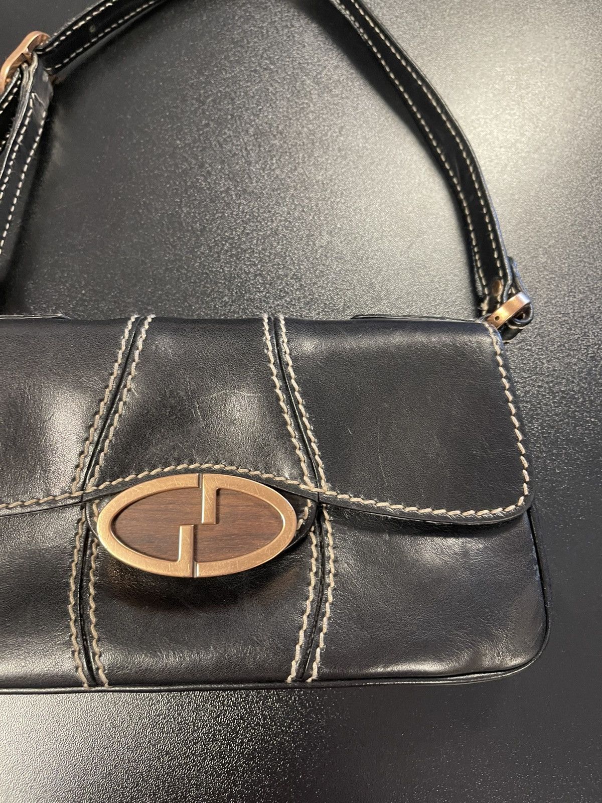 Gucci Vintage Black Leather GG Buckle Detail Shoulder Bag