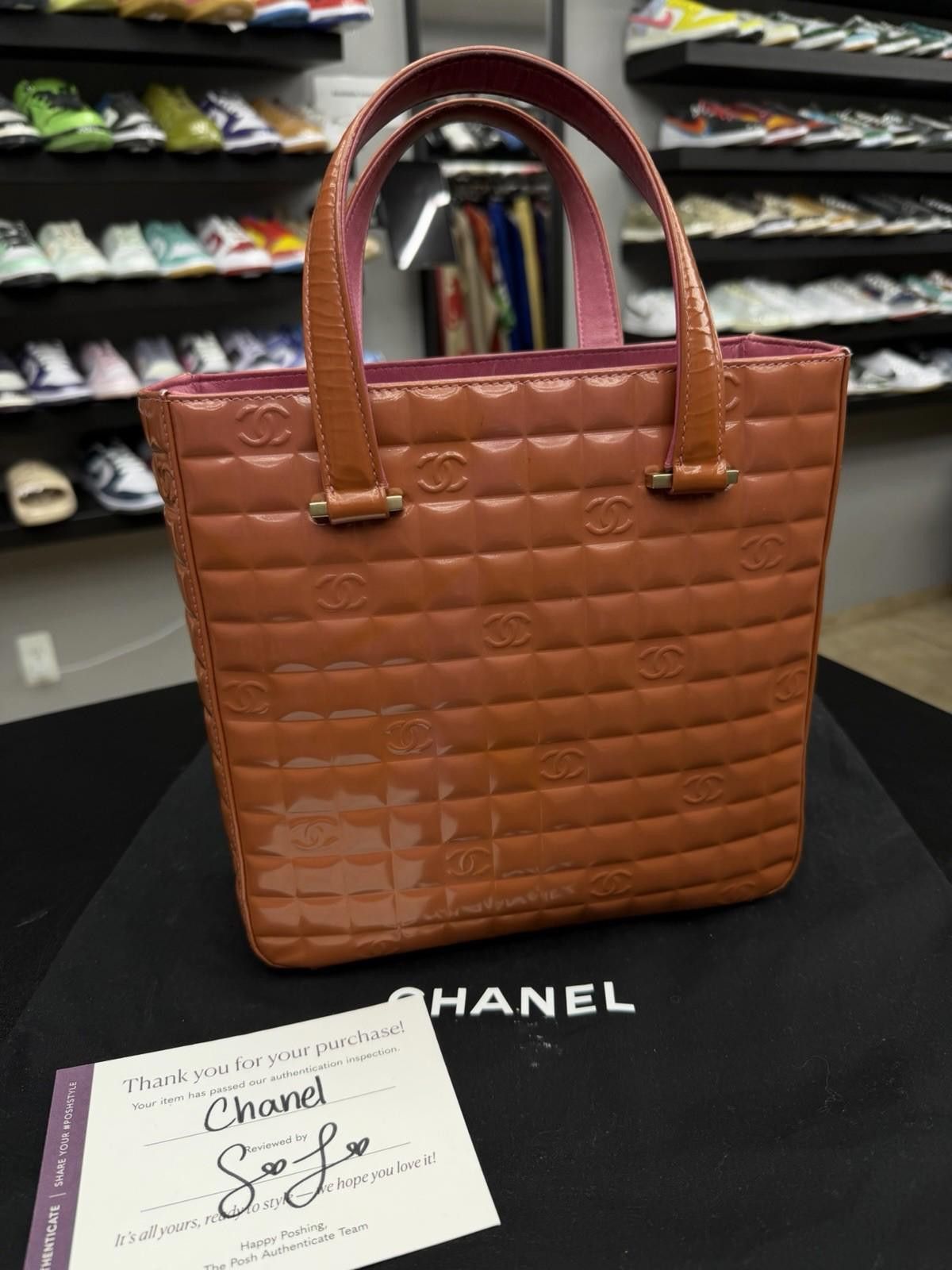 Chanel Authentic CHANEL Brown Chocolate Patent Leather Tote Bag Size ONE SIZE - 3 Thumbnail