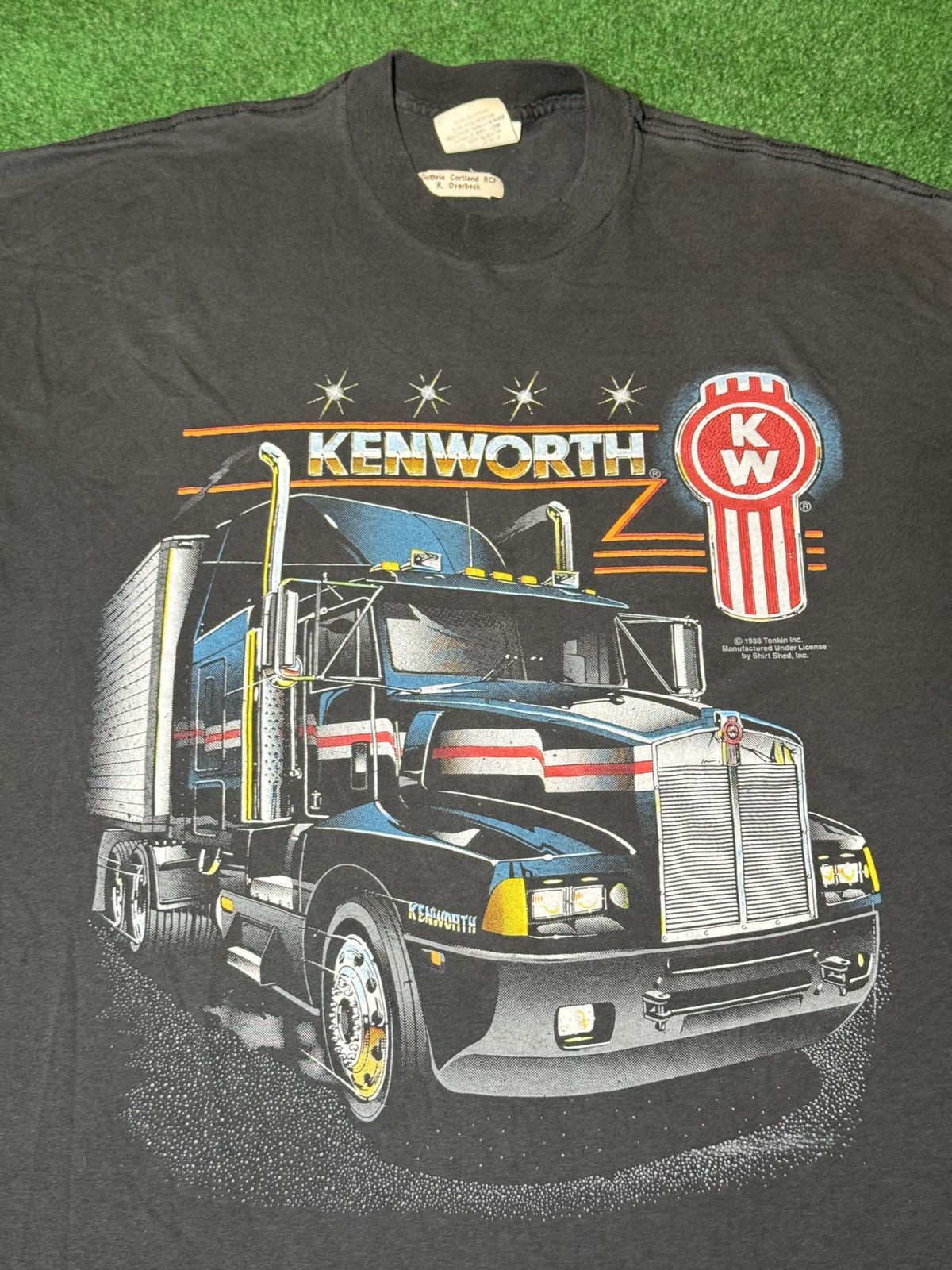 Vintage Vintage 80s Kenworth Trucker 3D Emblem Easy Rider T Shirt Size US XL / EU 56 / 4 - 2 Thumbnail