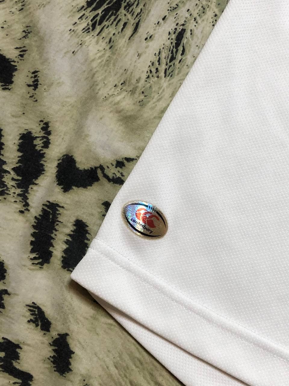 Canterbury of New Zealand Canterbury ENGLAND RUGBY O2 Jersey Size US M / EU 48-50 / 2 - 5 Thumbnail