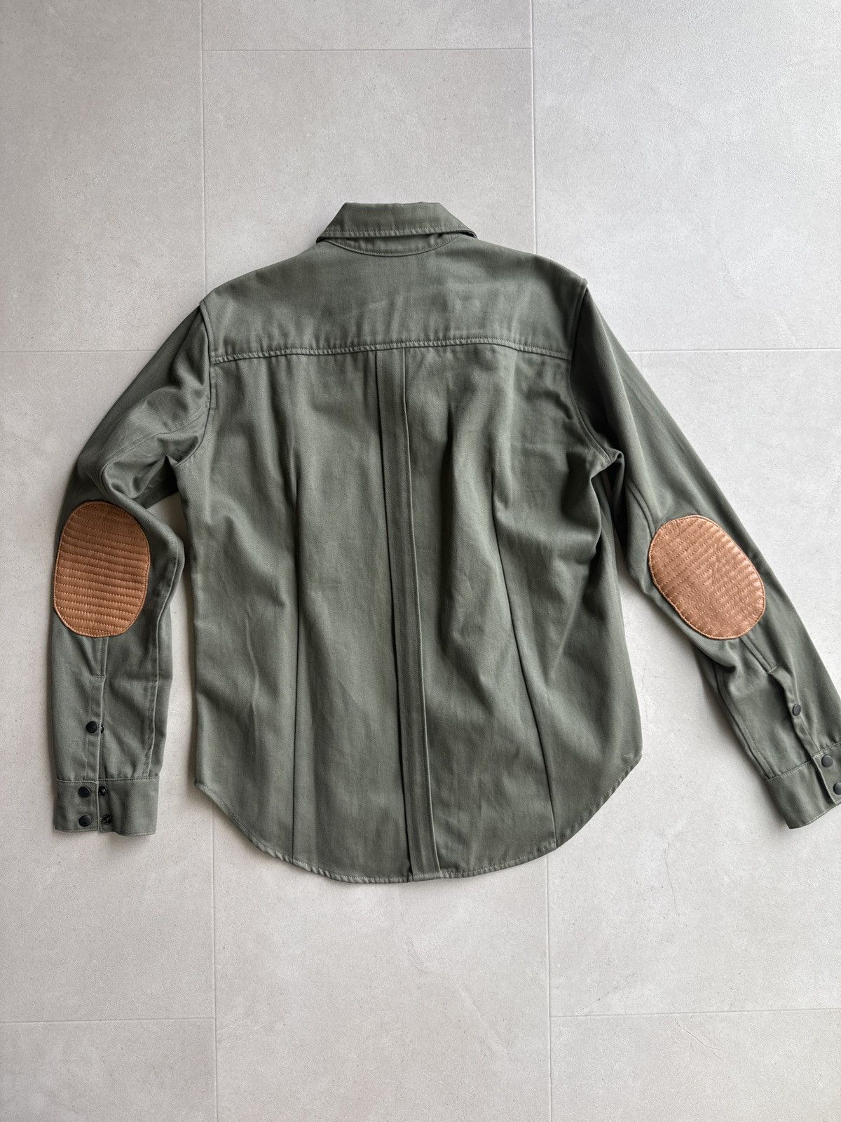 John Elliott John Elliott snap overshirt leather elbow pads sz 3 fits M Size US L / EU 52-54 / 3 - 2 Thumbnail