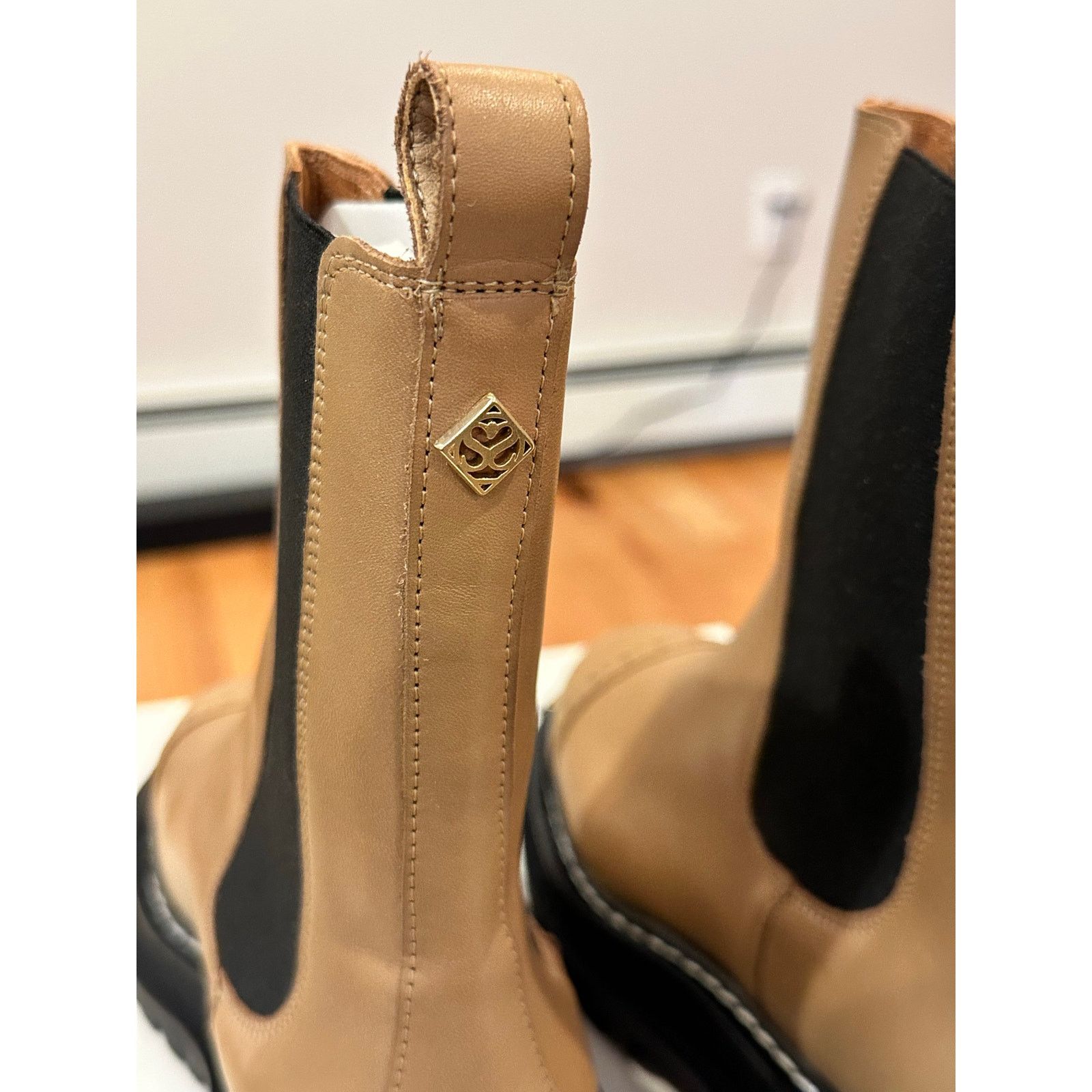 Sandro NEW Sandro Liam Beige Embellished Leather Chelsea Boots 36 Size US 5.5 / IT 35.5 - 6 Thumbnail