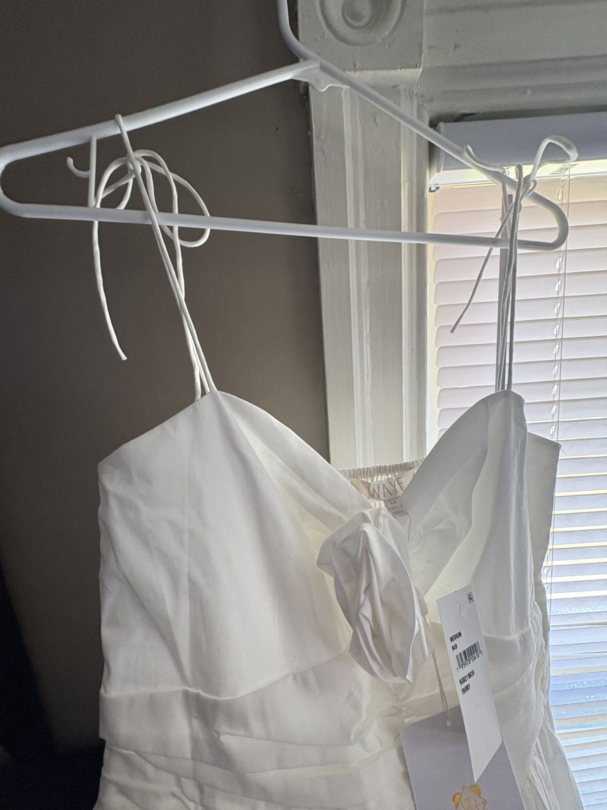 Nordstrom Victorias Sleeveless Tiered Sun Beach Dress Spaghetti Straps Size M / US 6-8 / IT 42-44 - 3 Thumbnail