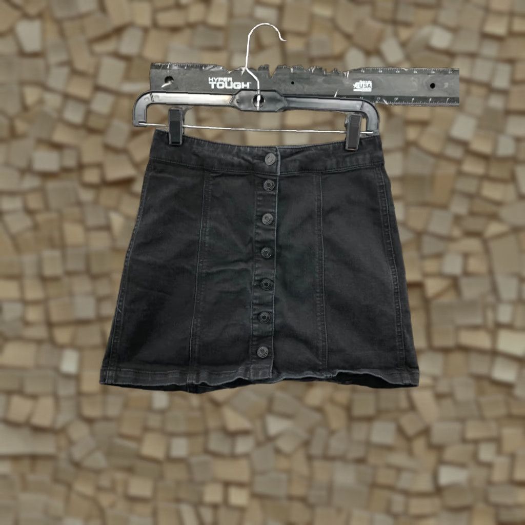 Vintage Mudd Skirt A-Line Junior S 3 Black Denim Cotton Blend Button Closure Logo Shorts? (But avoid adding). Size 26" / US 2 / IT 38 - 1 Thumbnail