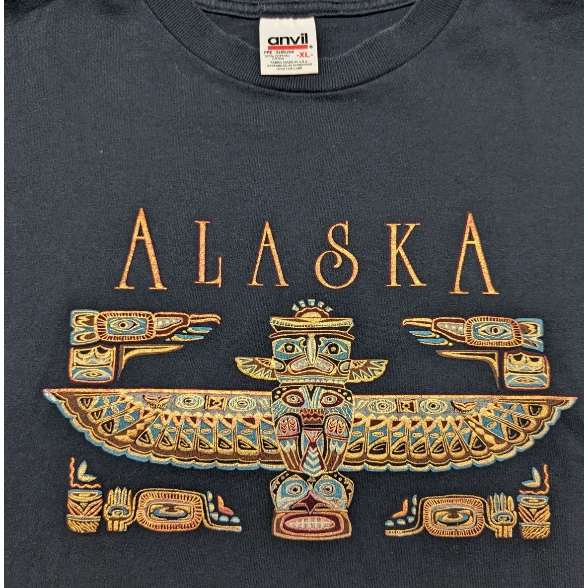 Anvil × Vintage Vintage 90s Alaska Totem Pole Embroidered t-shirt Size US XL / EU 56 / 4 - 2 Thumbnail