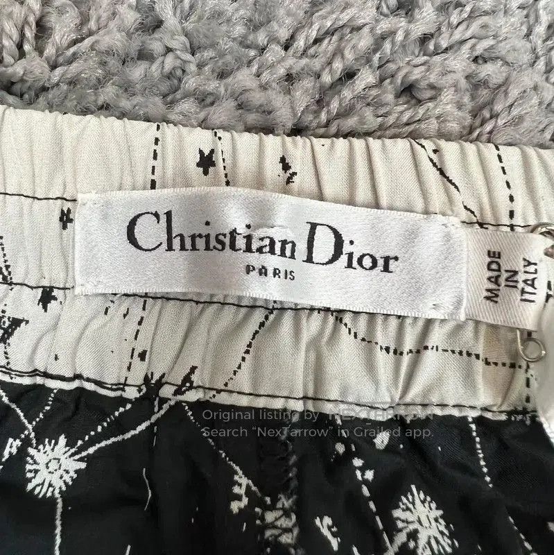 Dior Dior White Cotton Women's Shorts with Stars . Size 23" - 4 Thumbnail