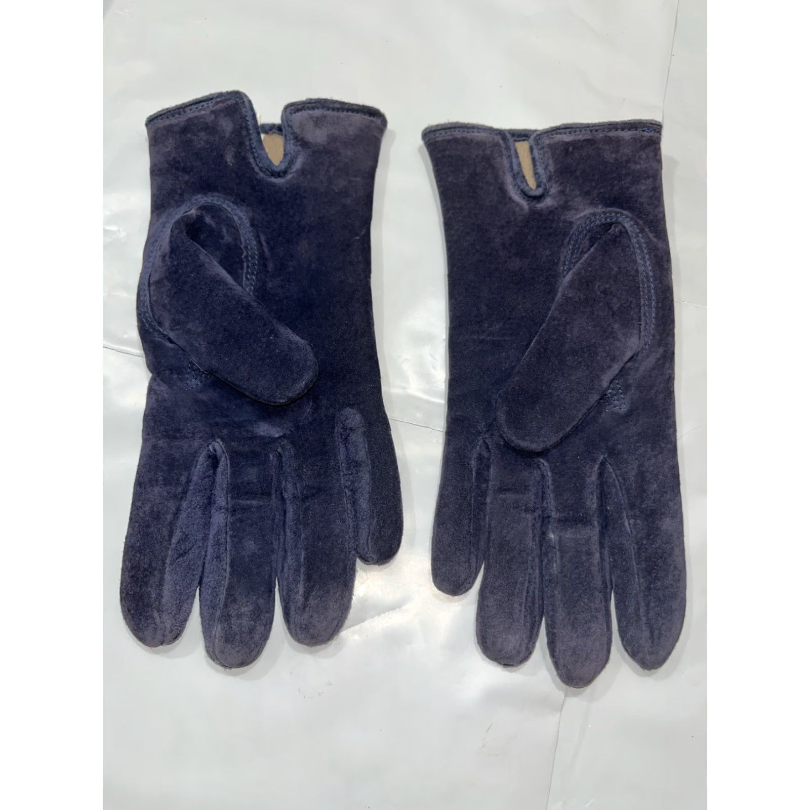 Vintage VINTAGE BLUE SUEDE LEATHER Driving Gloves Wrist Length Women’s Medium Med Winter Glove Warm Lined Size 32" / US 10 / IT 46 - 2 Thumbnail