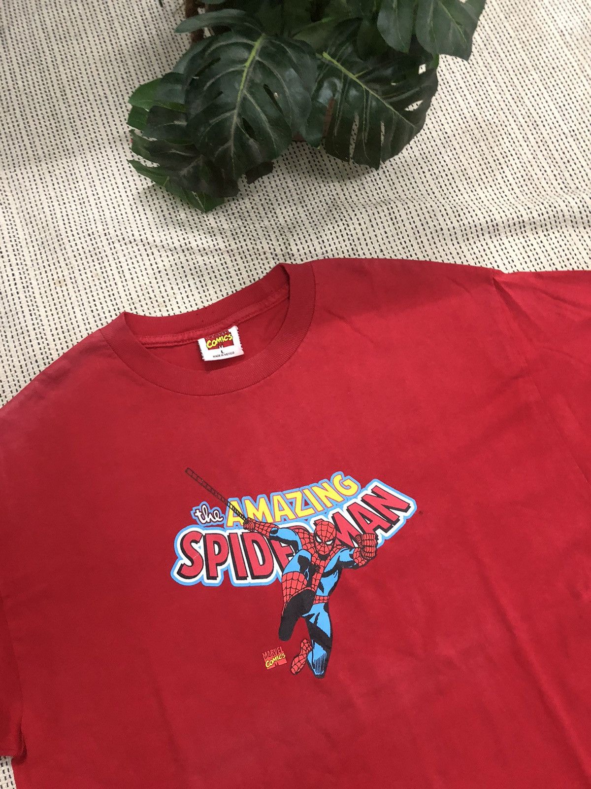 Marvel Comics × Vintage 00s Vintage SpiderMan Tee Faded Size Large Size US L / EU 52-54 / 3 - 1 Thumbnail